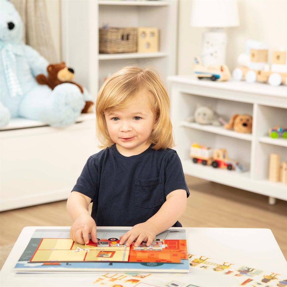 Melissa and Doug TAK ÇIKAR ÇIKARTMA KİTABI - BENİM ŞEHRİM