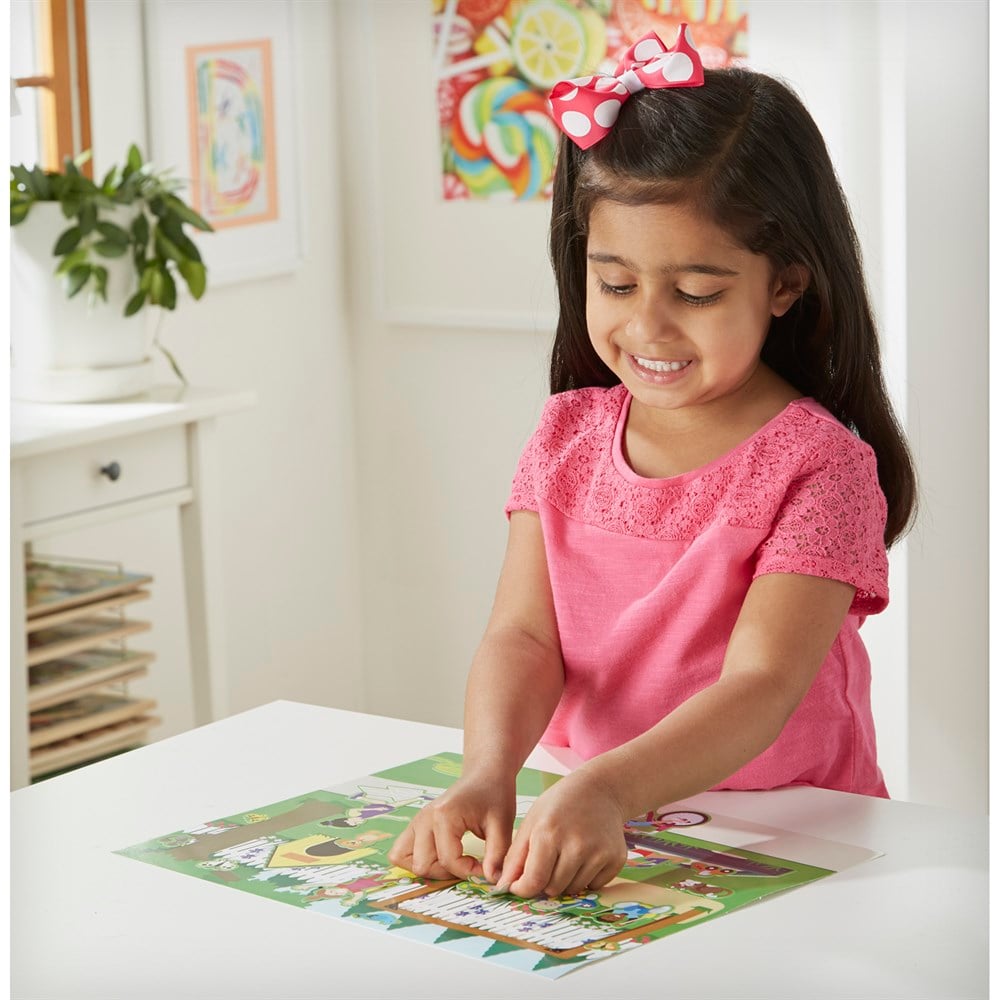 Melissa and Doug TAK ÇIKAR ÇIKARTMA KİTABI - OYUN EVİ
