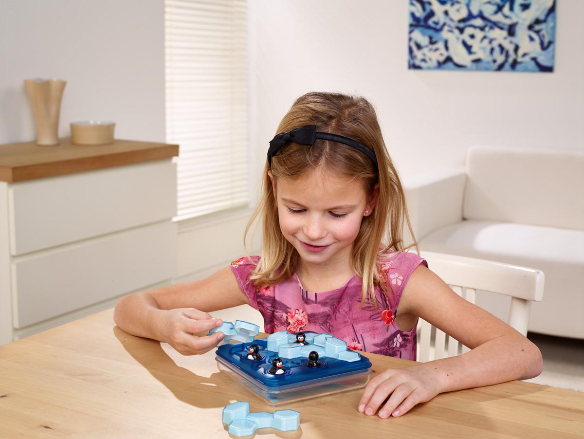 SmartGames Penguins Pool Party