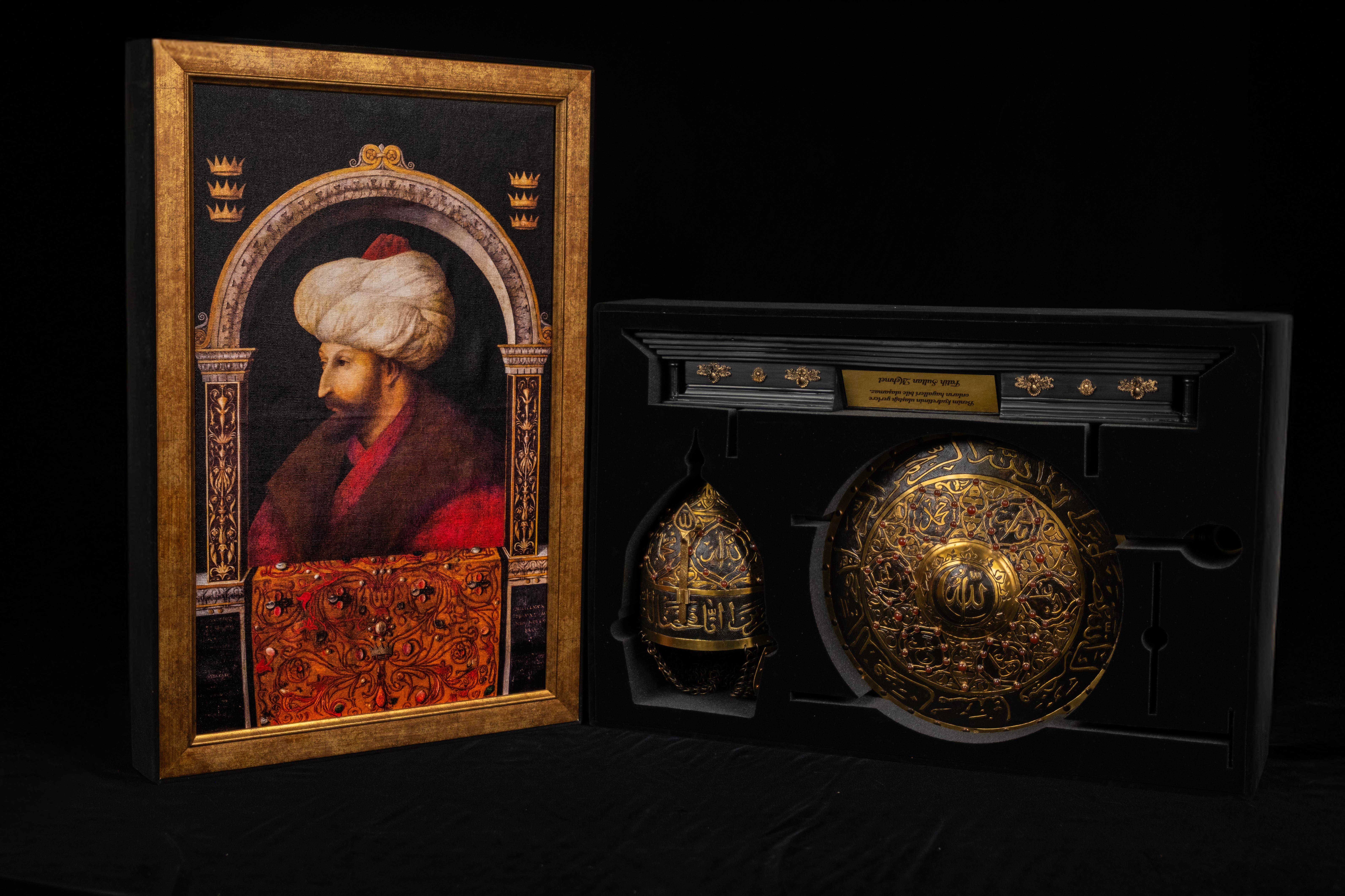 Fatih Sultan Mehmet Han Zırh Seti Masa Üstü Dekor Boy
