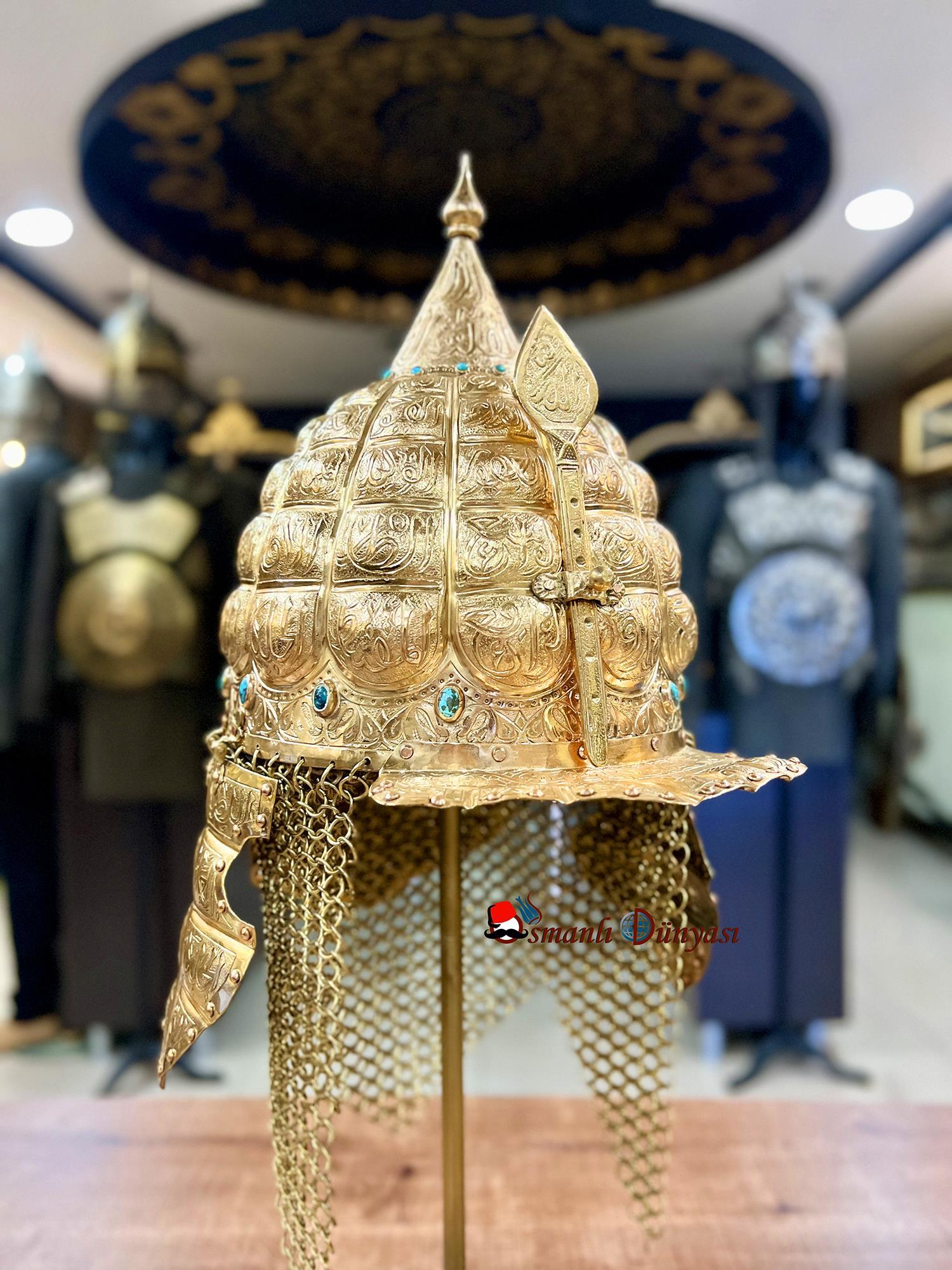 Fatih'in Altın Miğferi: Esmaül Hüsna