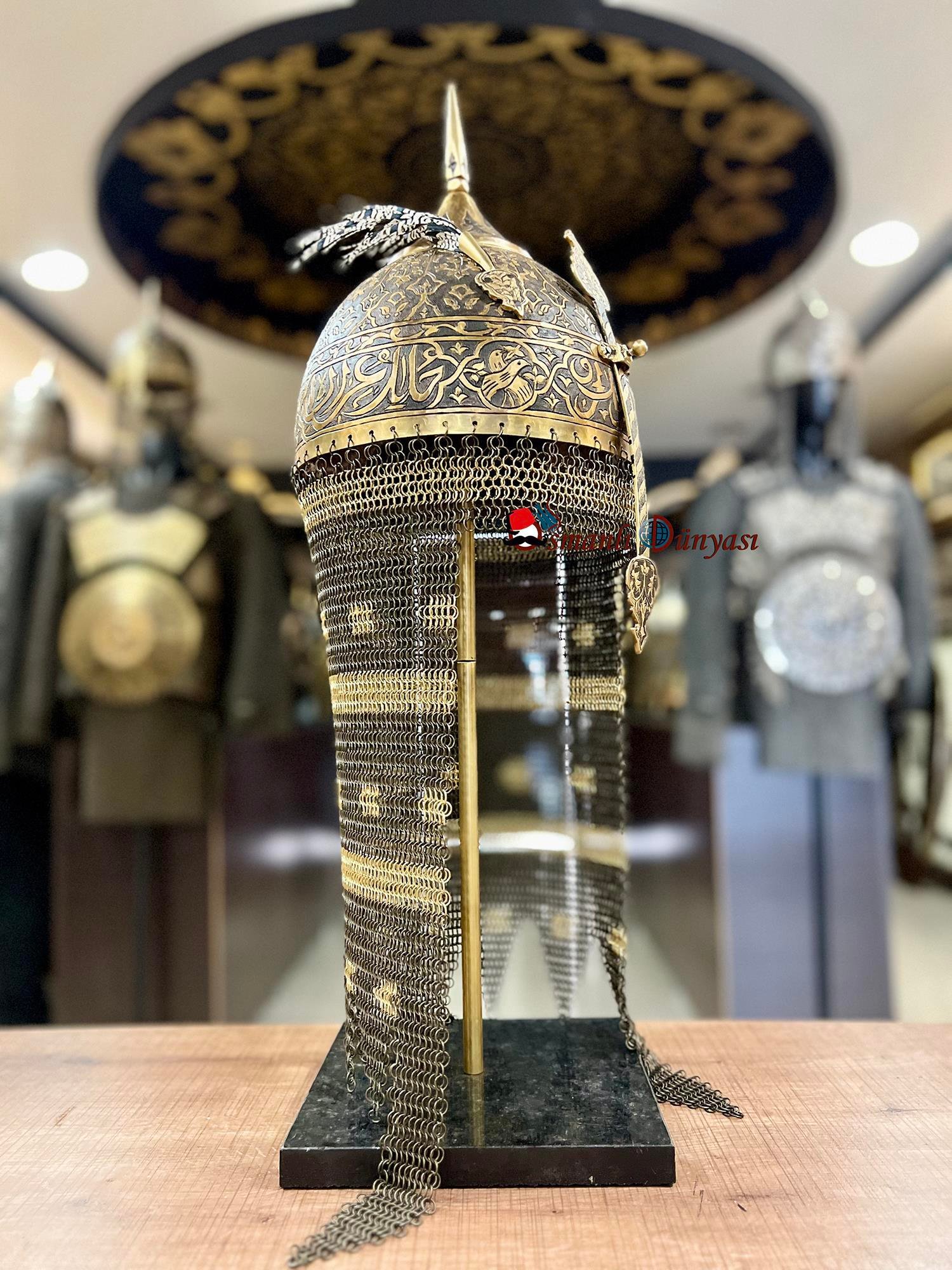 Osmanlı Kuşlu Miğfer - Zaferin Kanatları