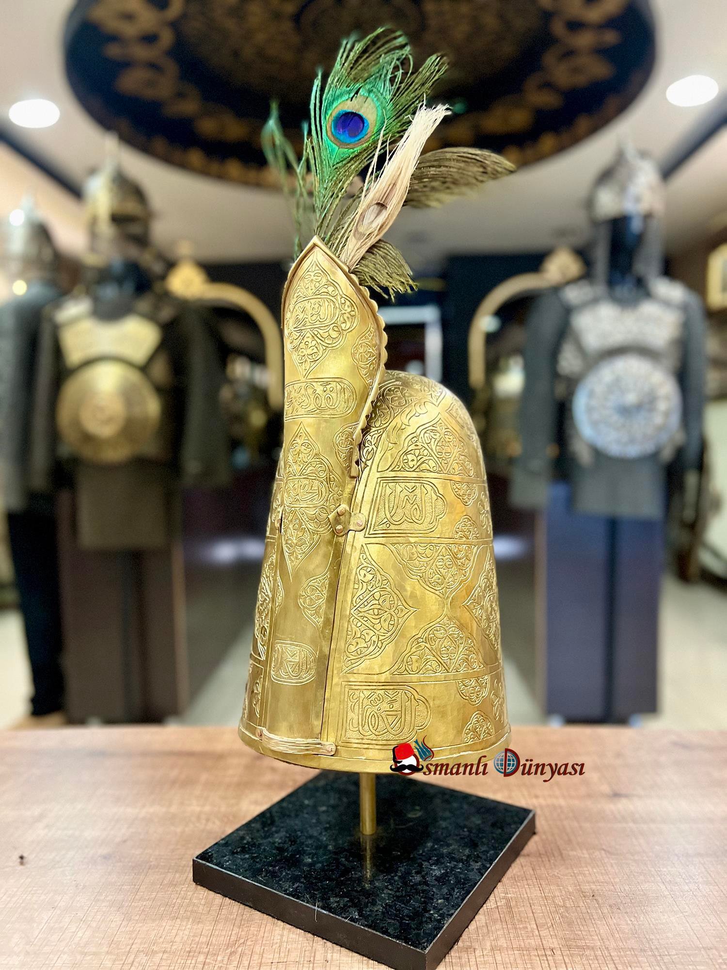 Osmanlı Yeniçeri Miğferi: Cesaretin Simgesi