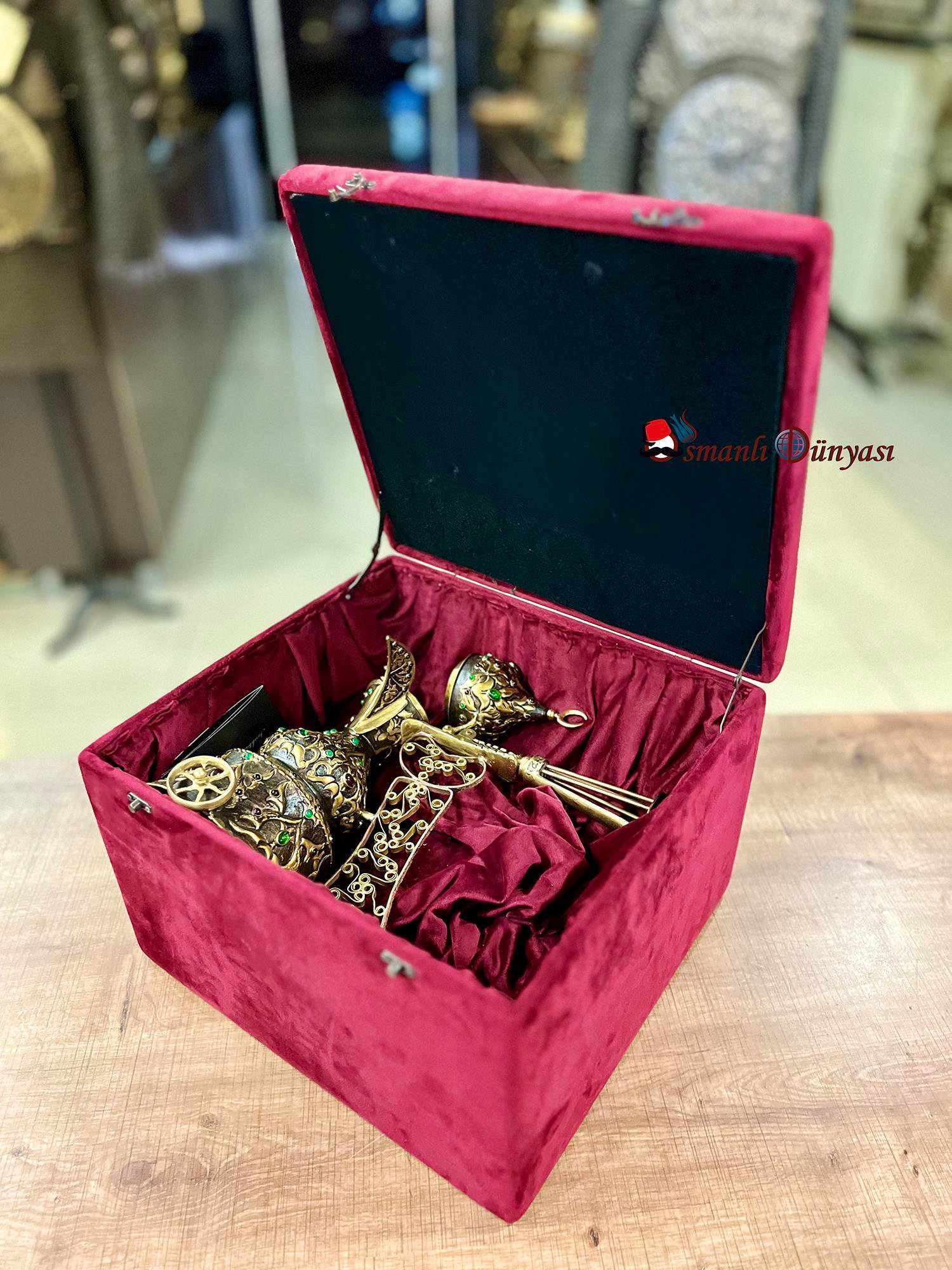 Saray-ı Hümayun Tekerlekli Kahve Cezvesi