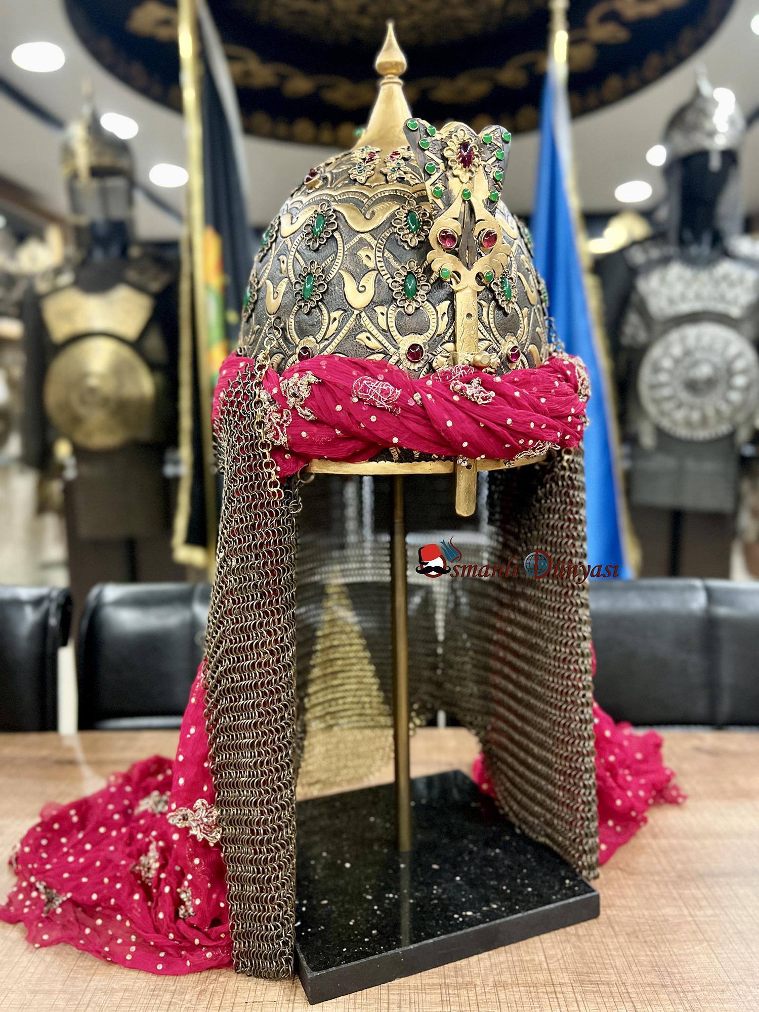 Sultan IV. Murad Han'ın Miğferi: Güç, İhtişam ve Sanatın Buluştuğu Tarihi Miras