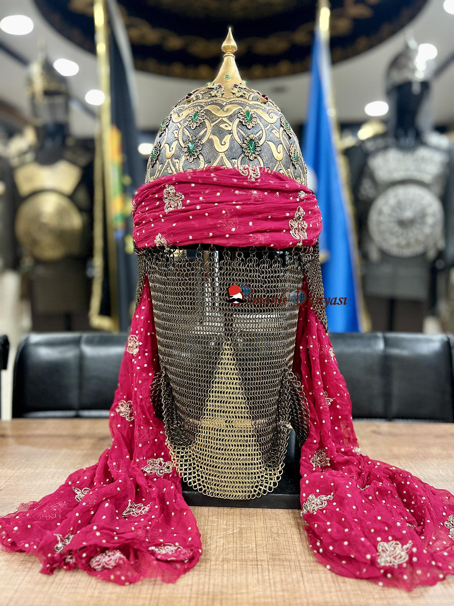 Sultan IV. Murad Han'ın Miğferi: Güç, İhtişam ve Sanatın Buluştuğu Tarihi Miras