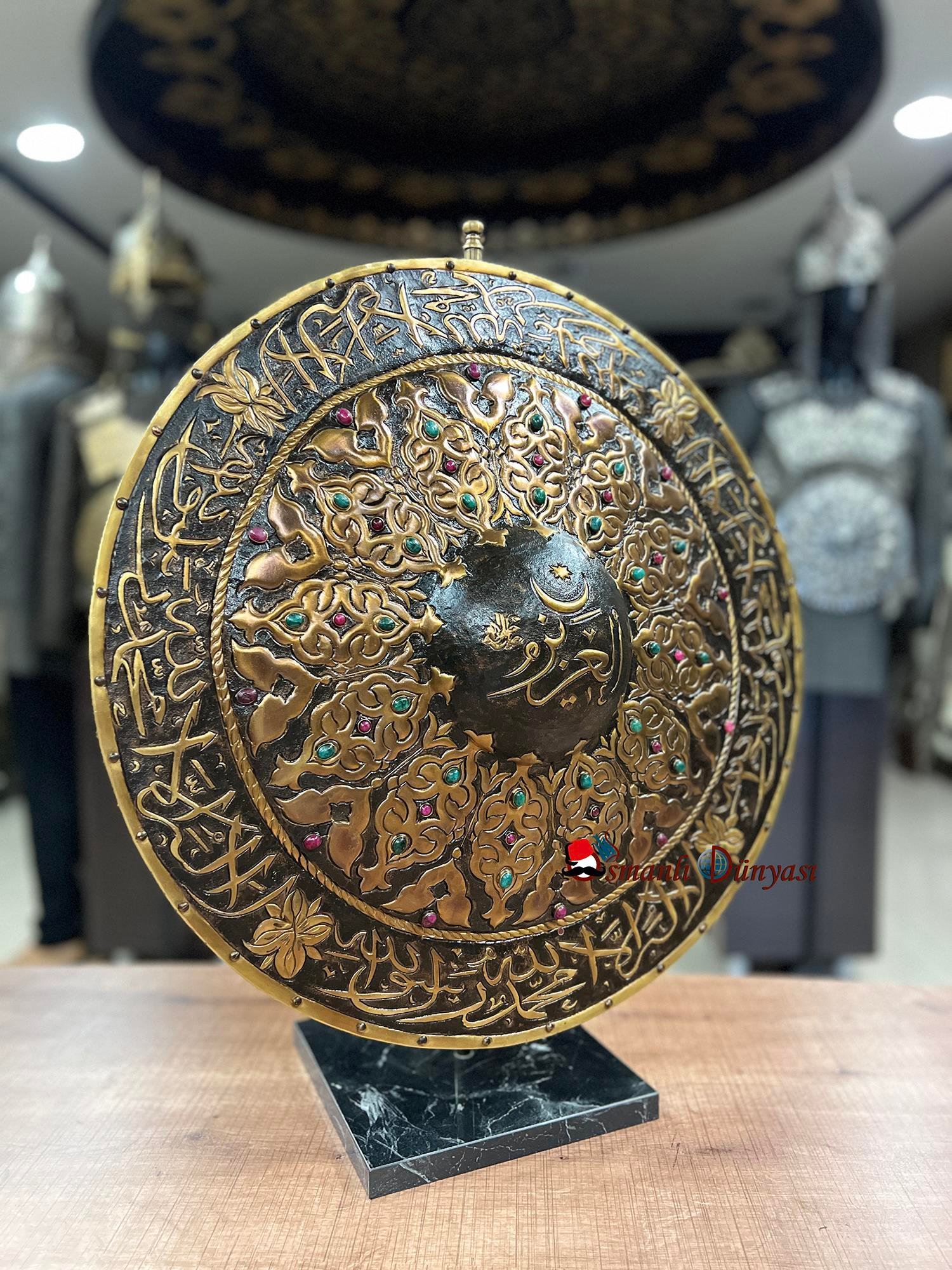 Türk Yıldızlı Tören Kalkanı