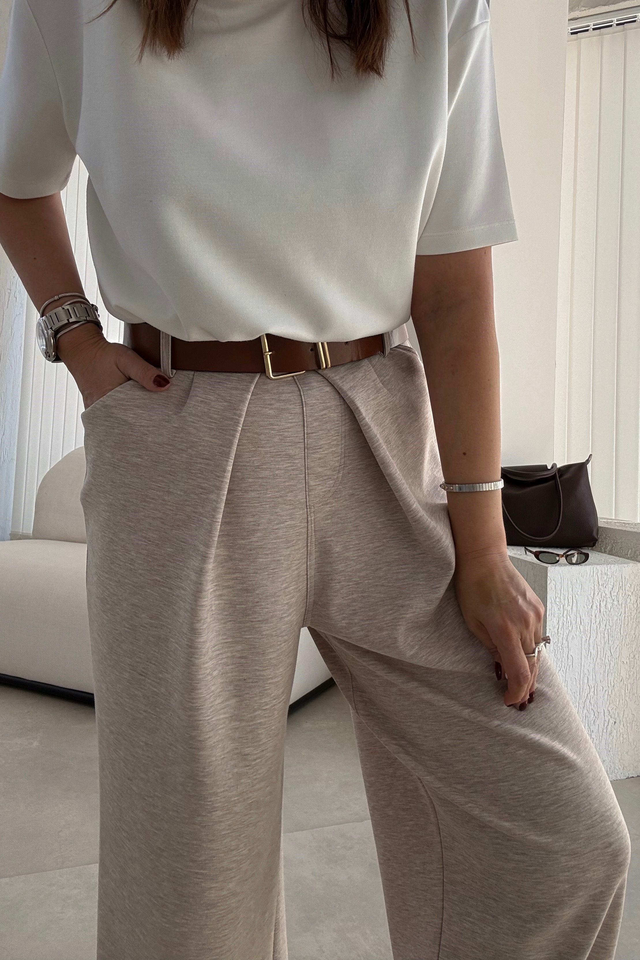 Bej Kemerli Mode Pantolon 