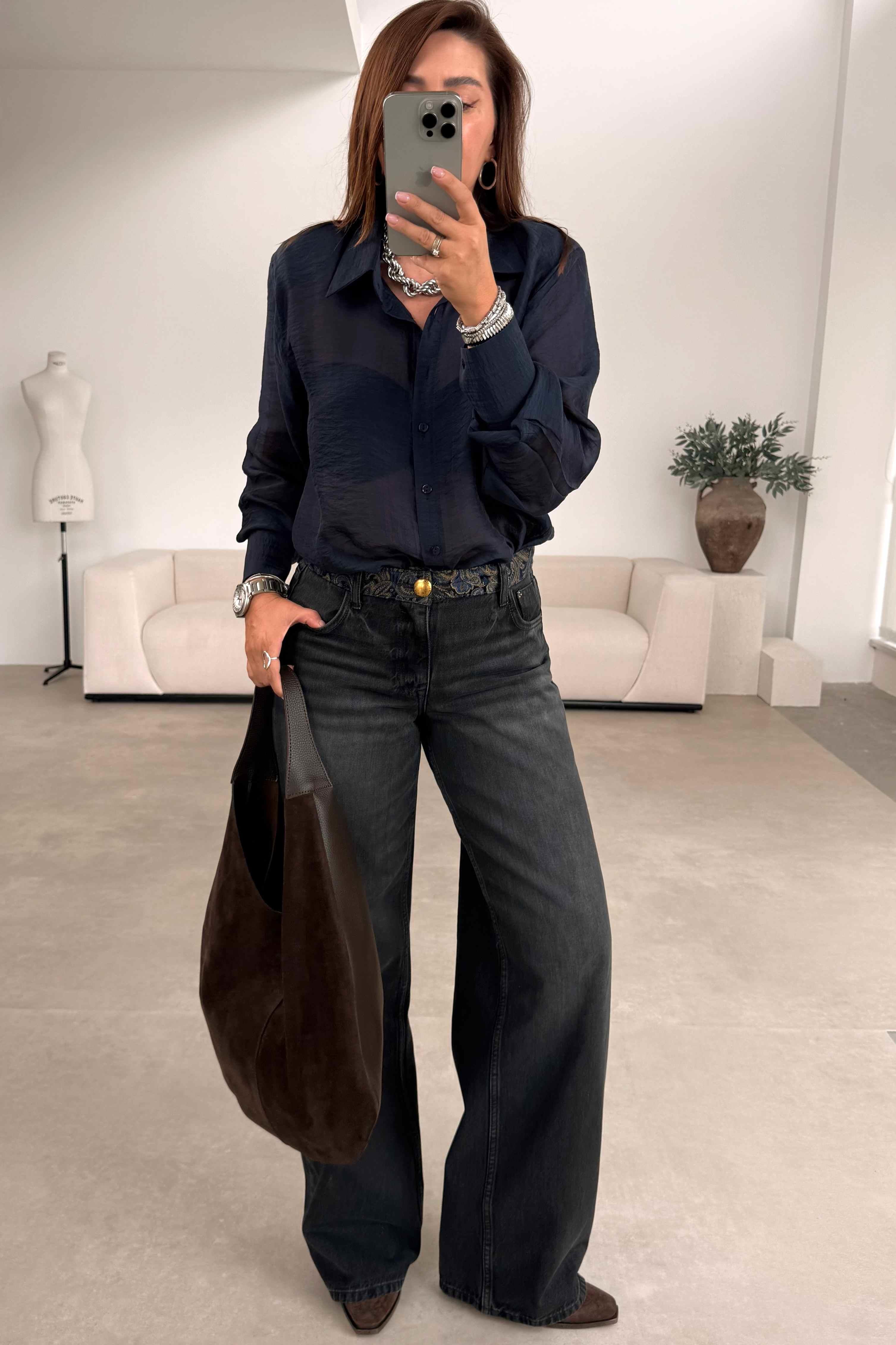 Bel Detaylı Siyah Jean 