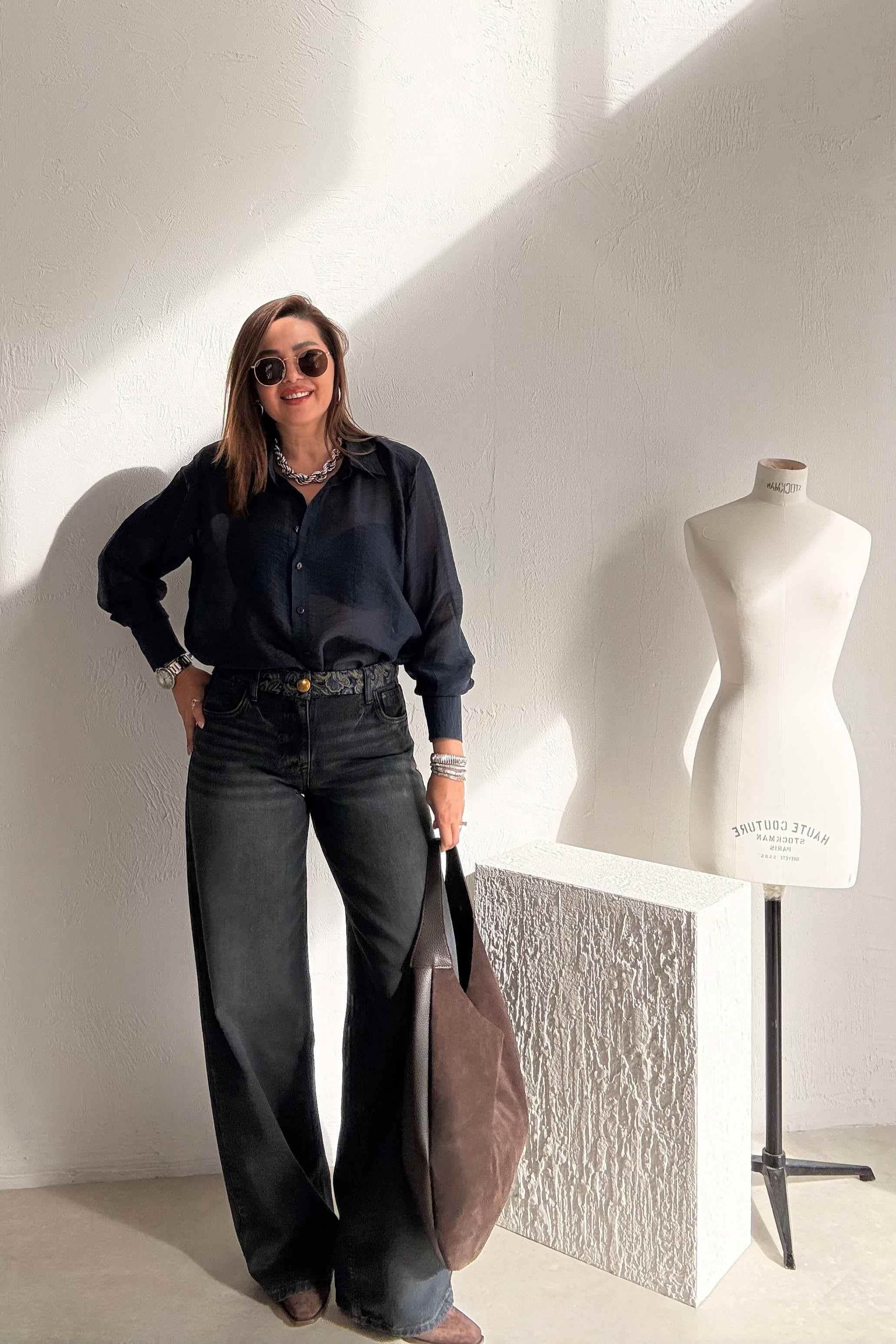Bel Detaylı Siyah Jean 