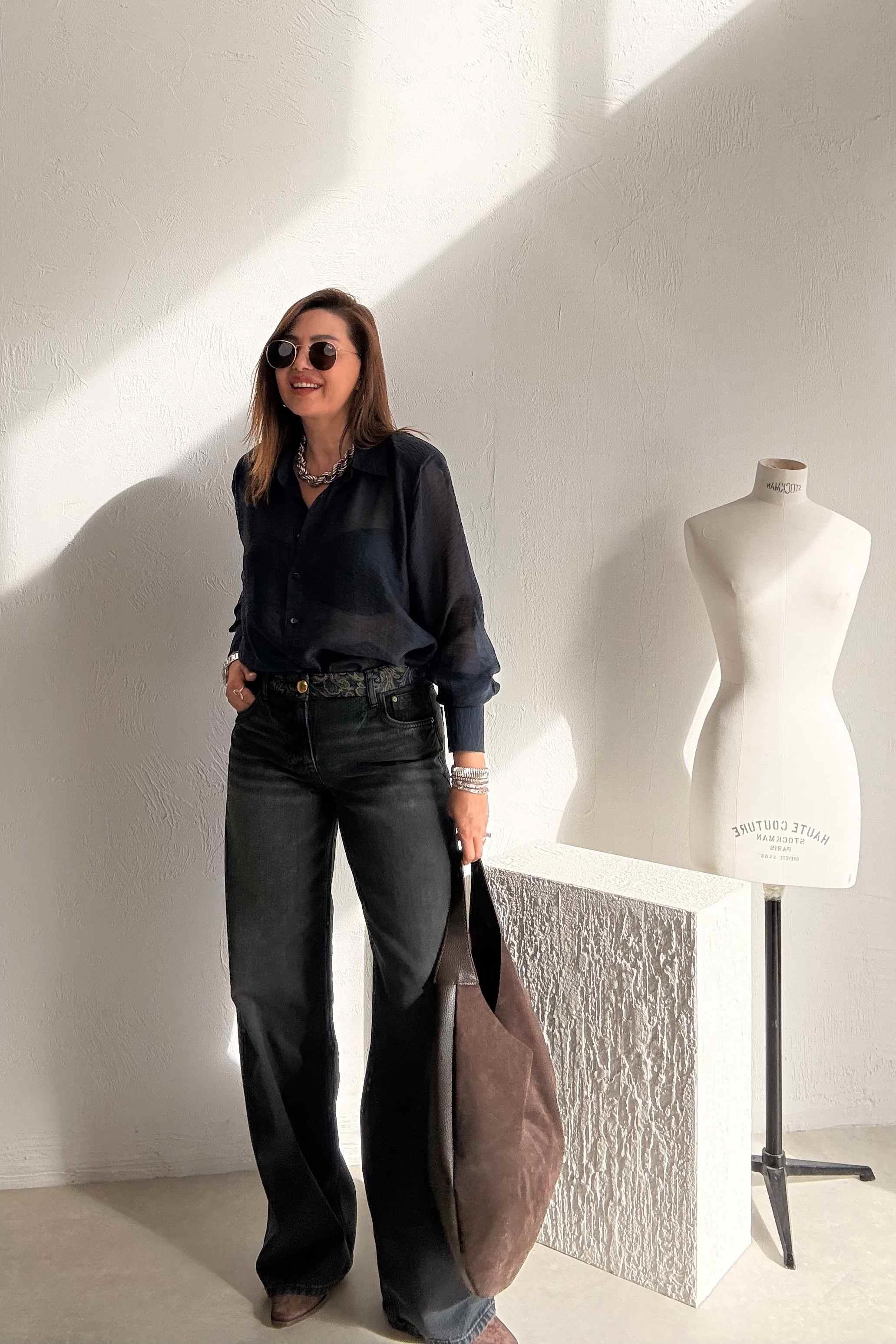 Bel Detaylı Siyah Jean 