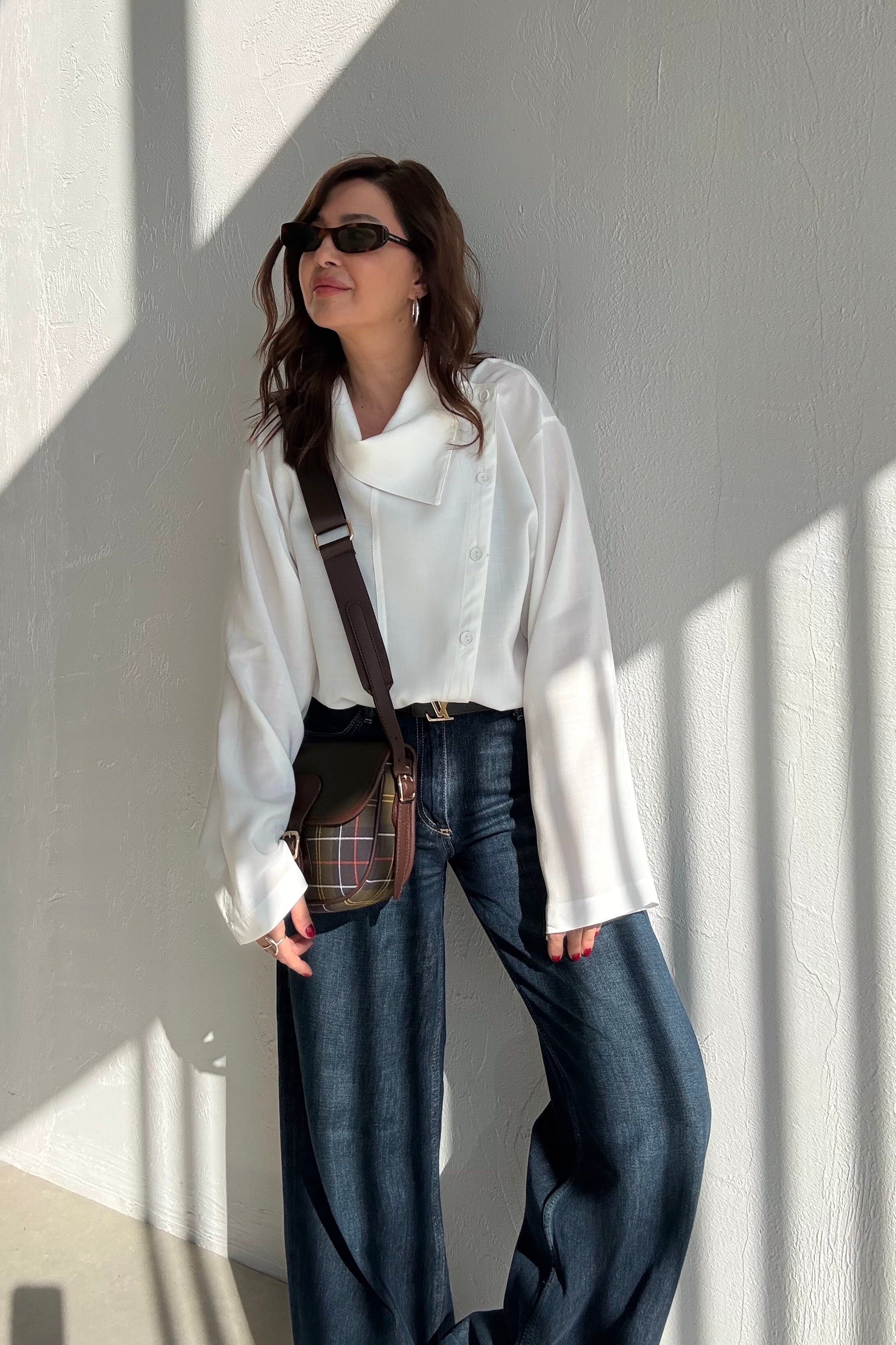 Beyaz Asimetrik Gömlek 