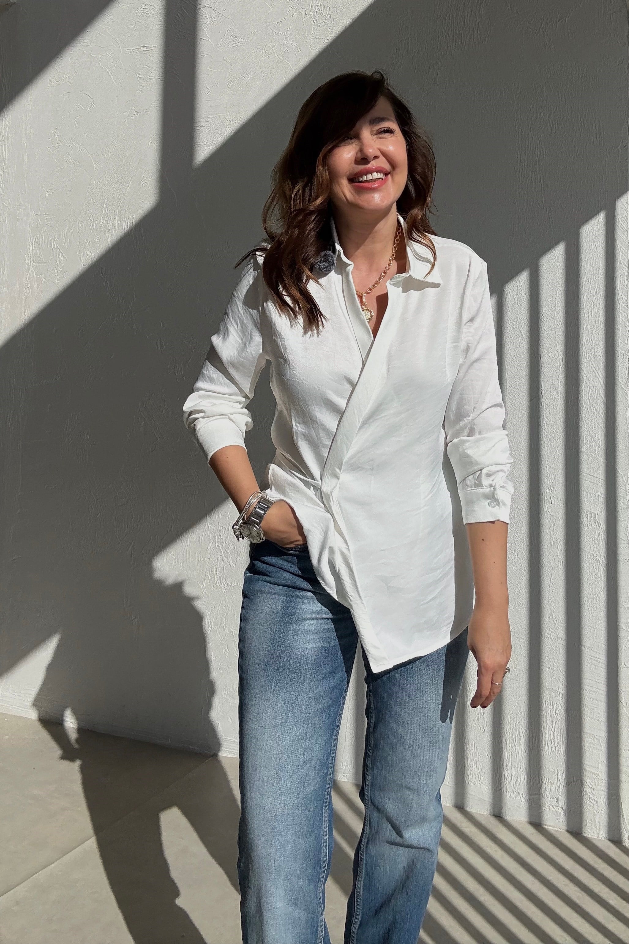 Beyaz Bağlamalı Gömlek 