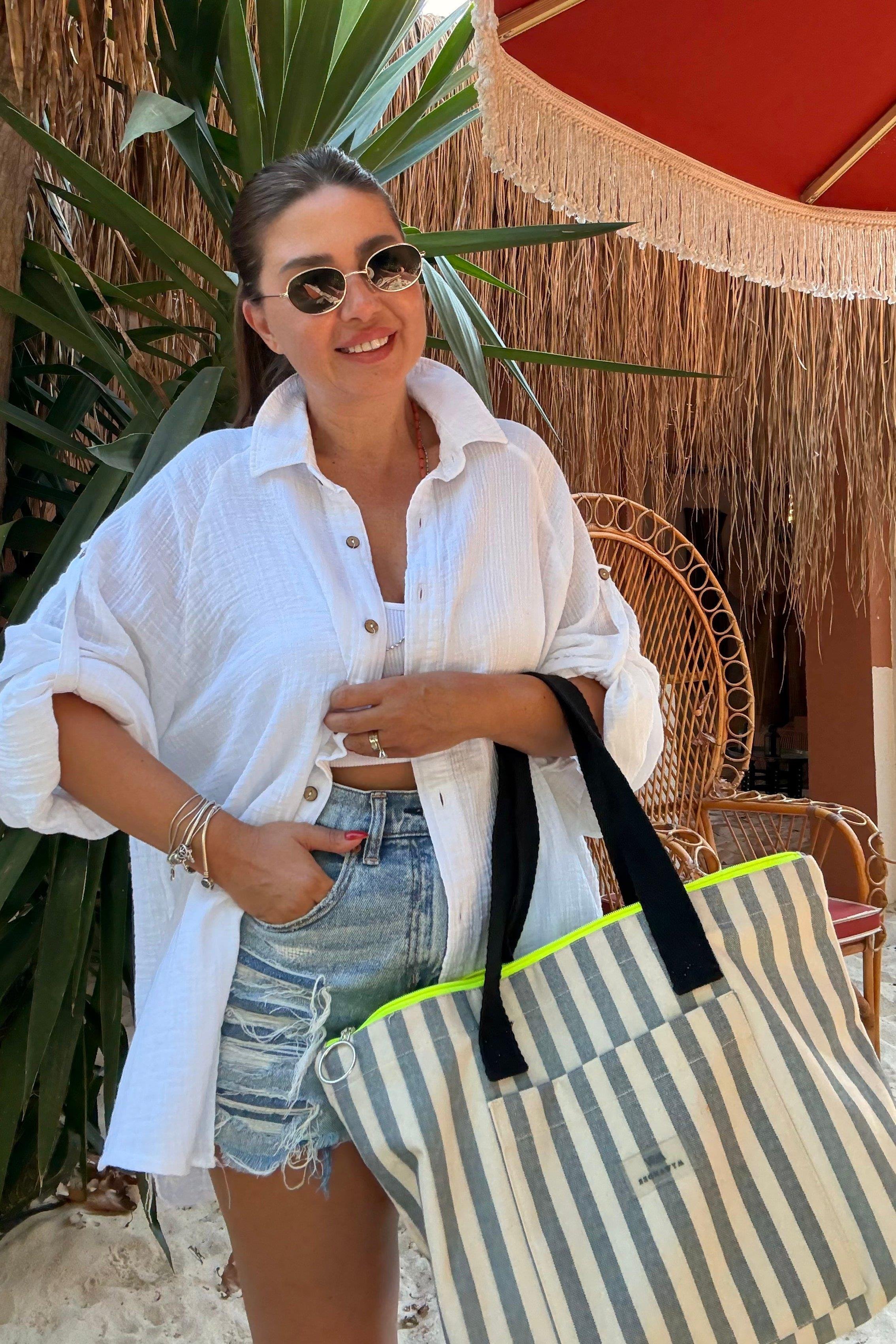 Beyaz Müslin Gömlek 