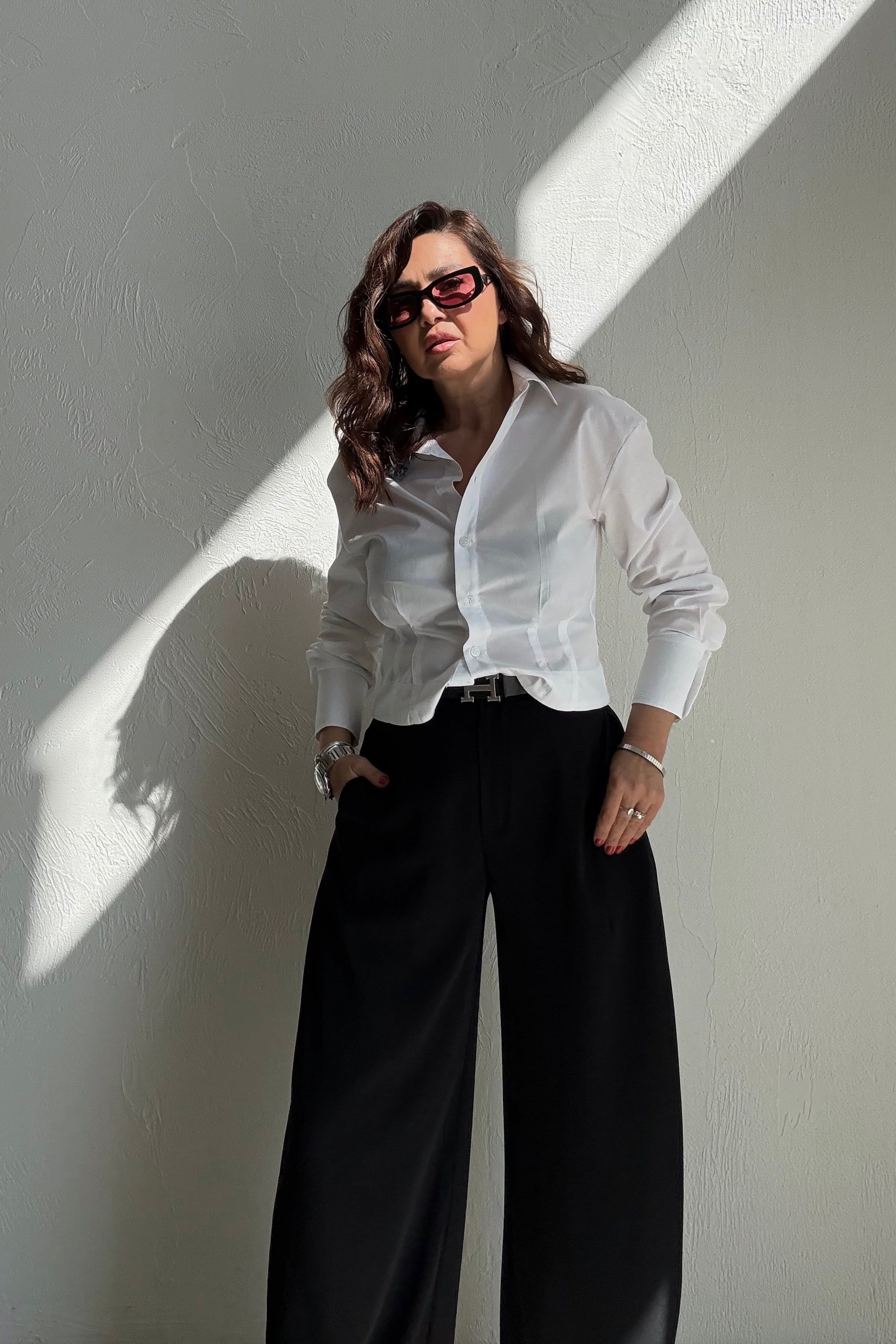 Beyaz Pensli Gömlek 