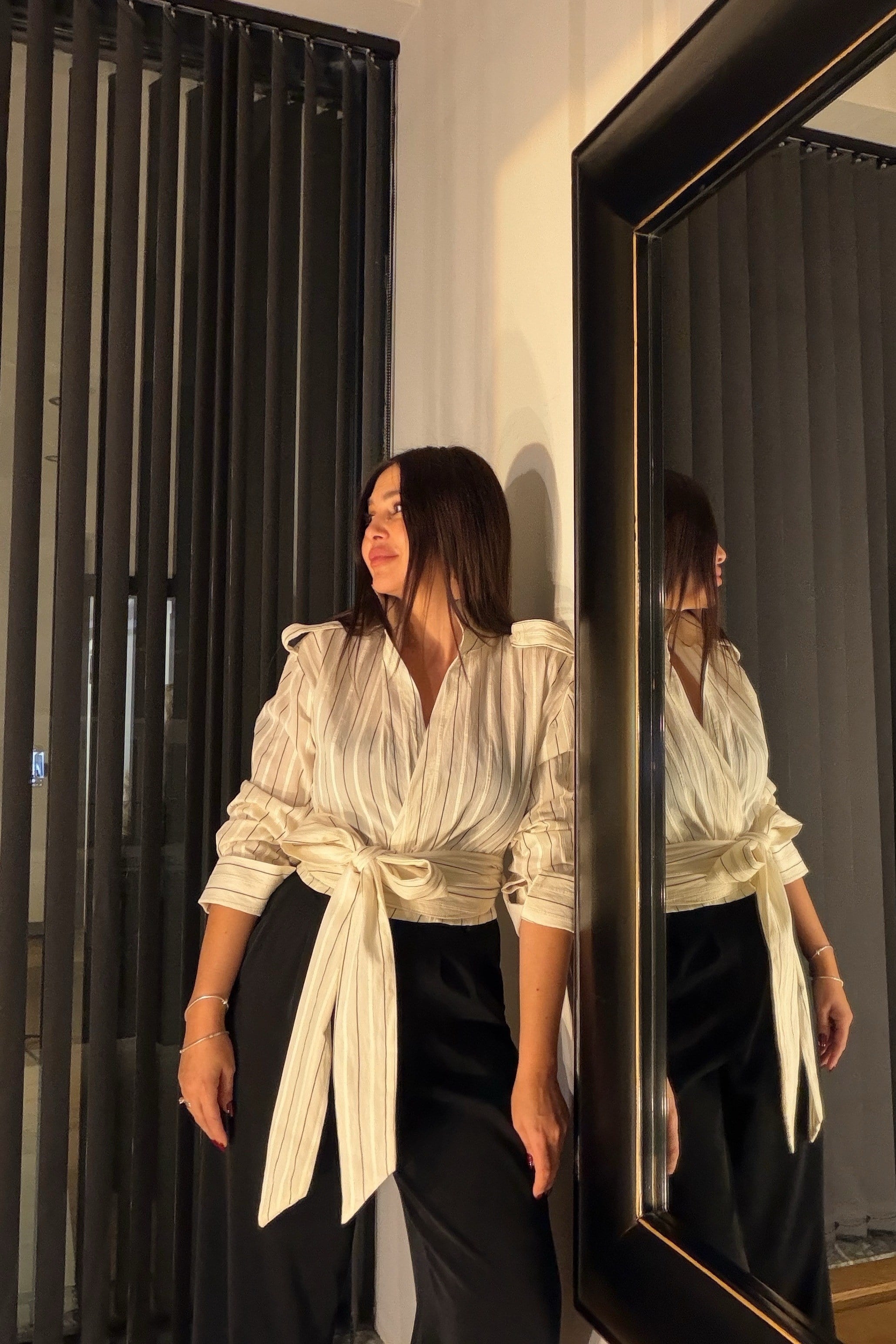 Çizgili Kumaşlı Crop Gömlek BEJ