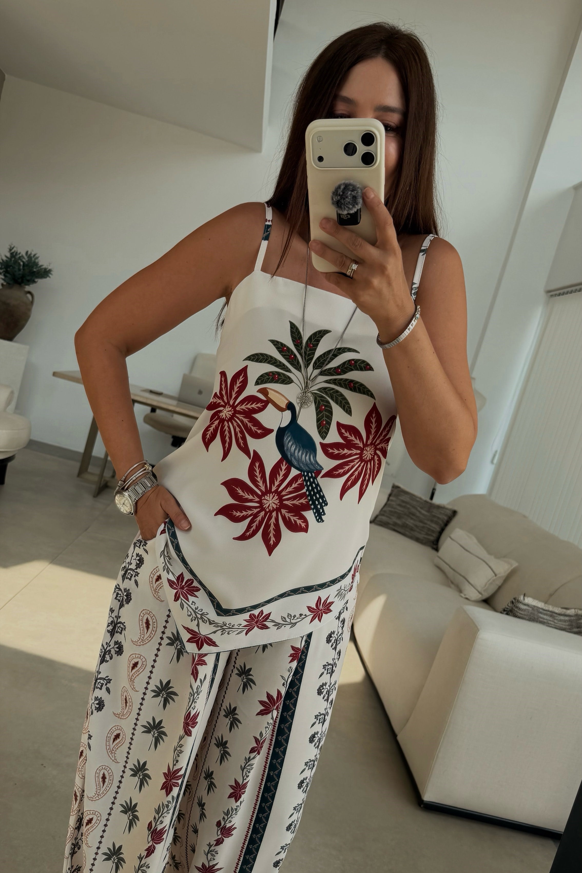 Desenli Askılı Bluz Pantolon Takım EKRU