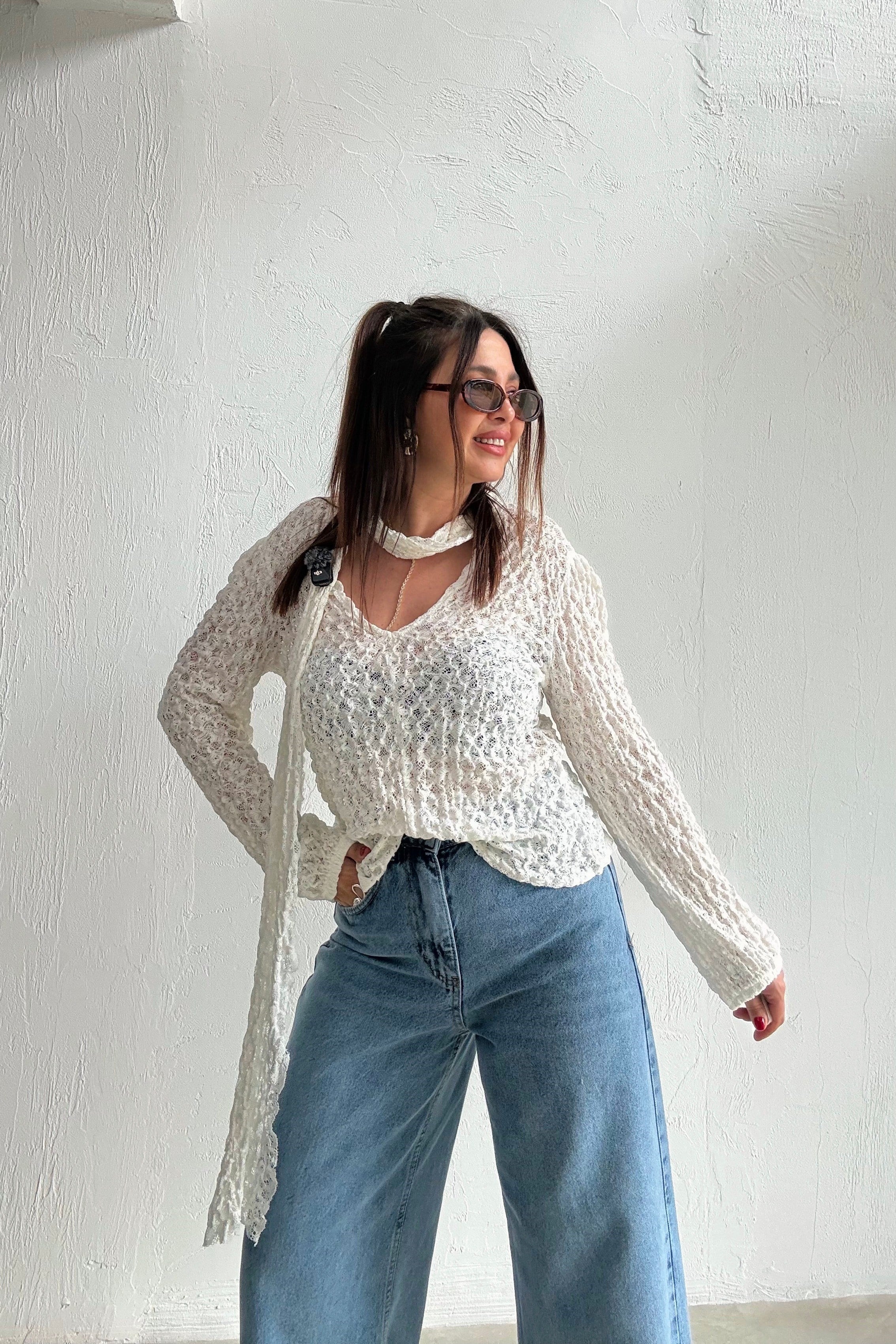 Ekru Dantelli Bluz 