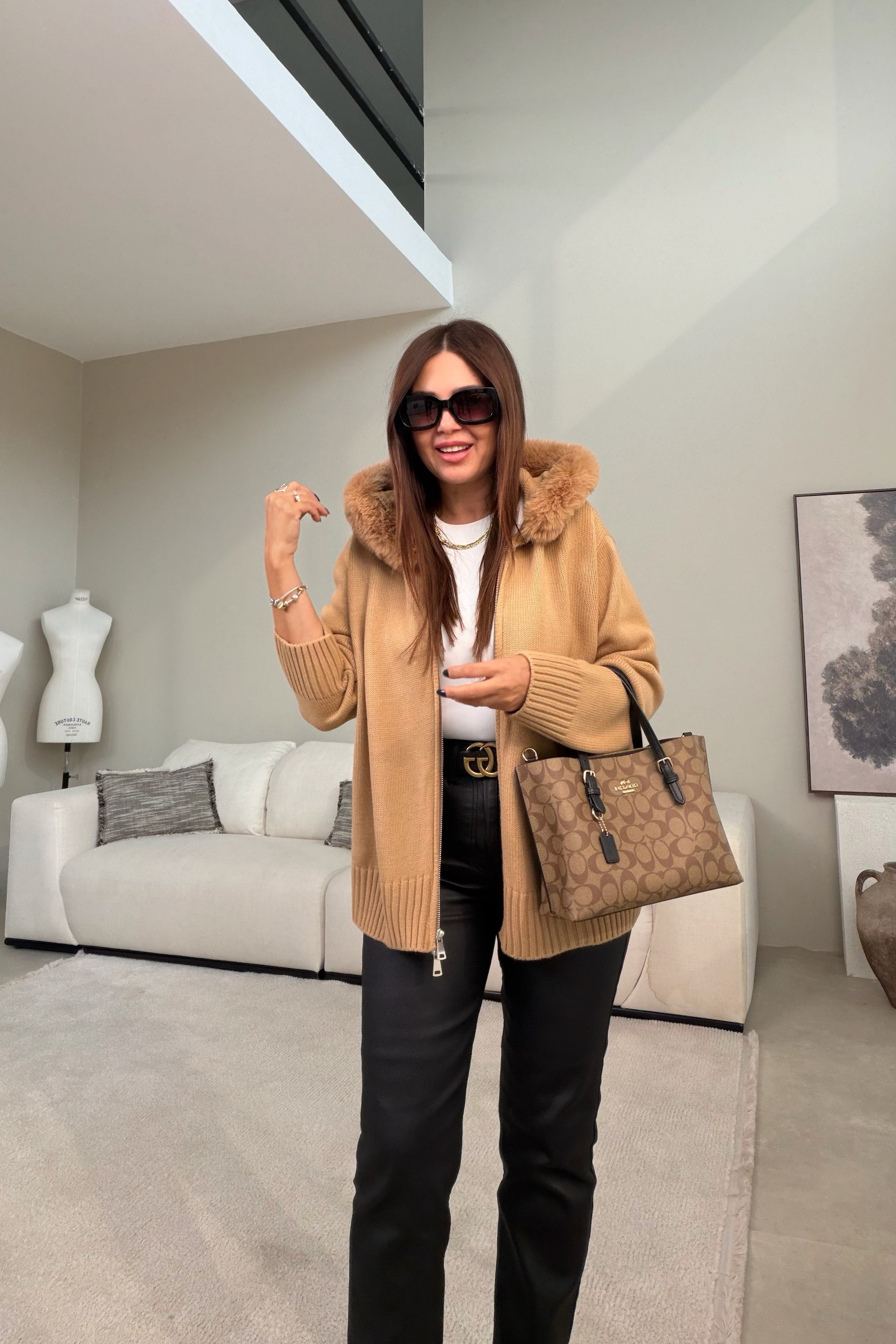 Kürk Yaka Kapüşonlu Hırka CAMEL