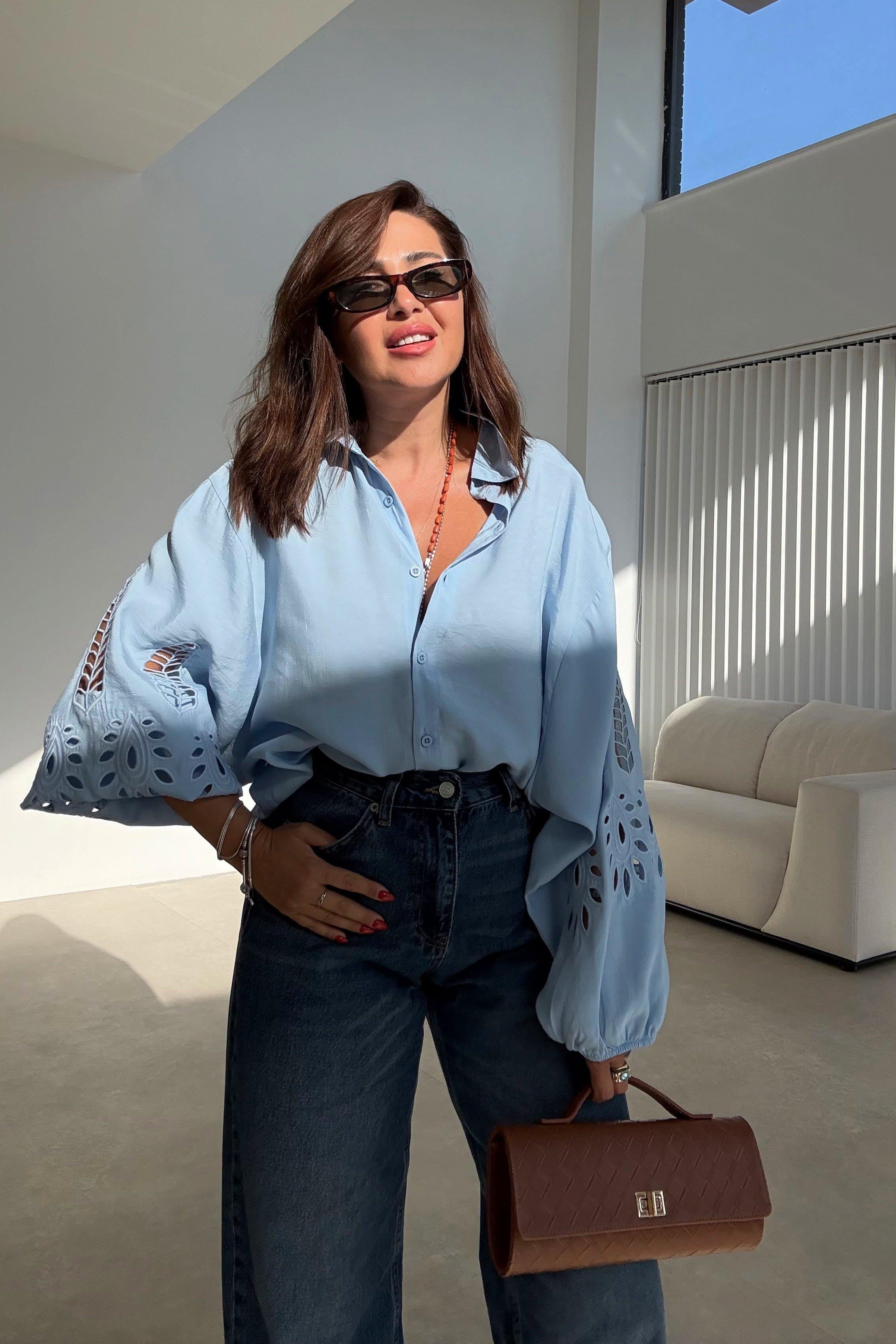 Mavi Oversize Nakışlı Gömlek 