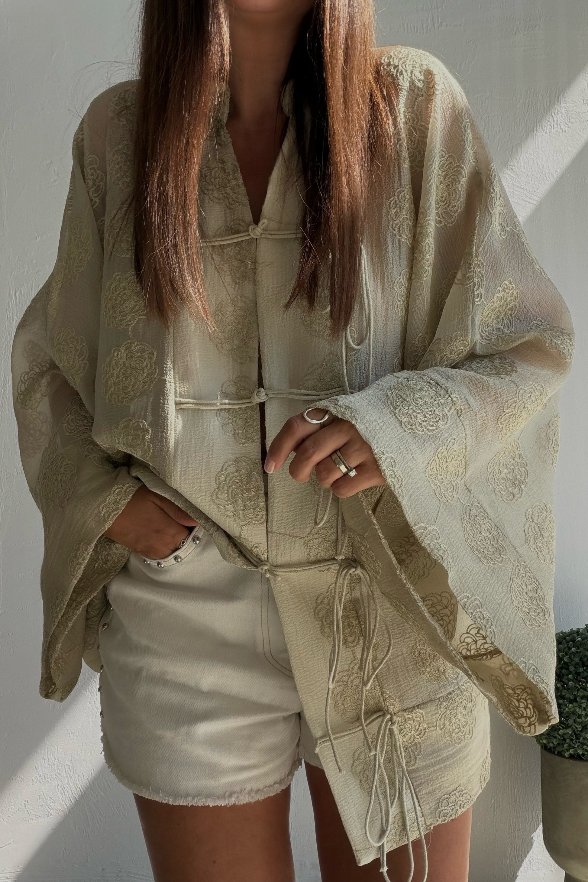 Nakış İşlemeli Kimono ADA ÇAYI