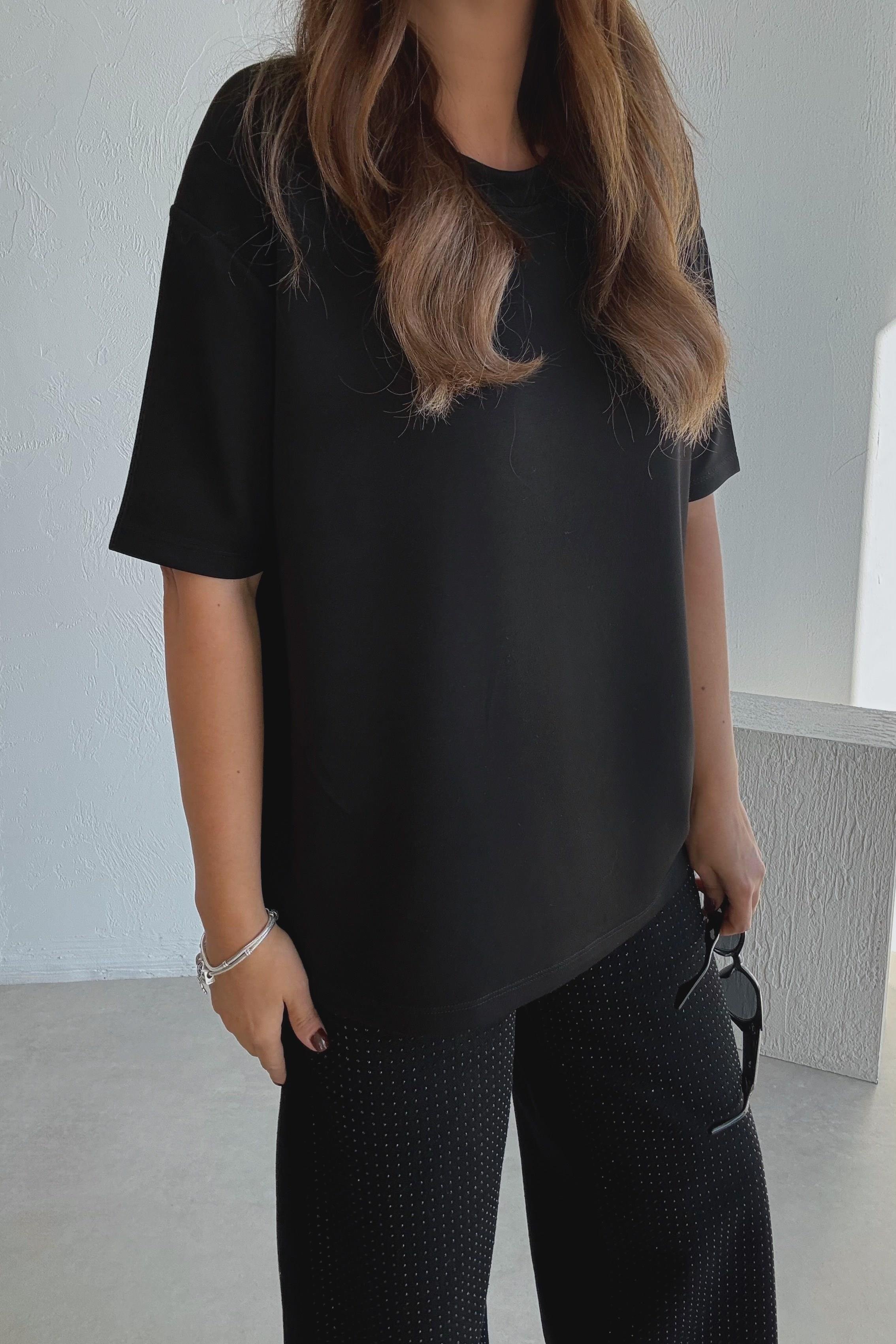 Siyah Basic Tişört 