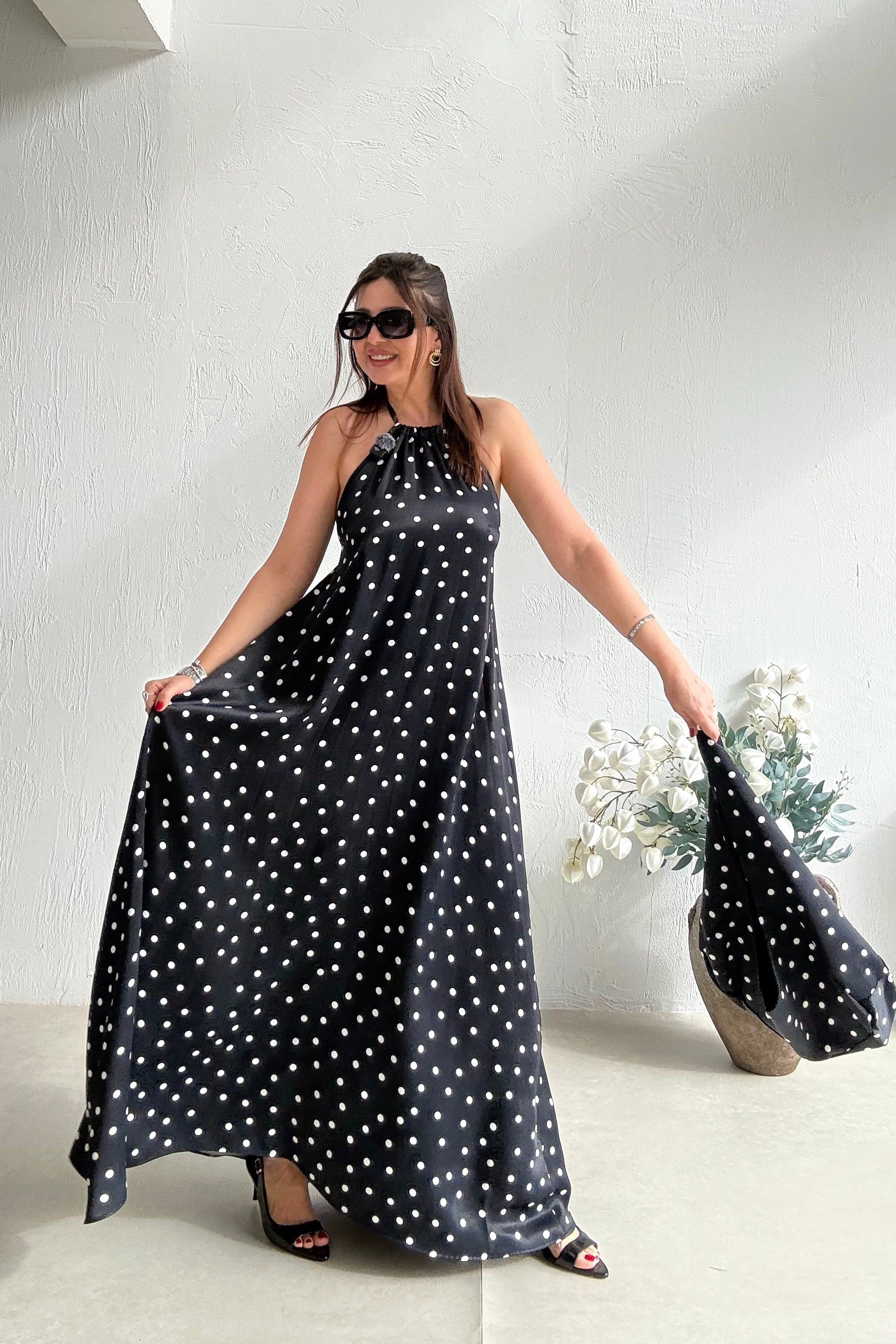 Siyah Çantalı Uçuş Elbise 