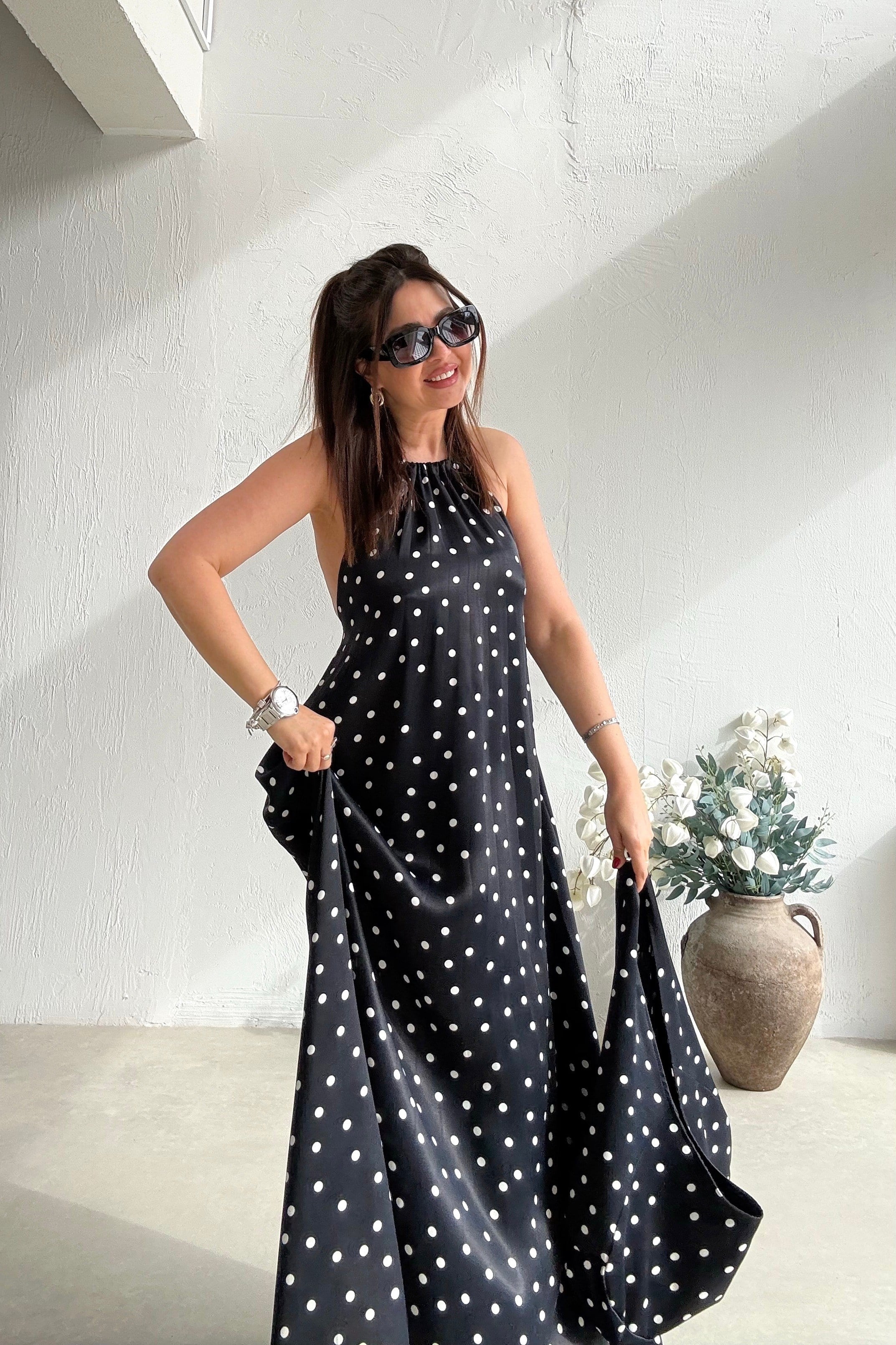 Siyah Çantalı Uçuş Elbise 