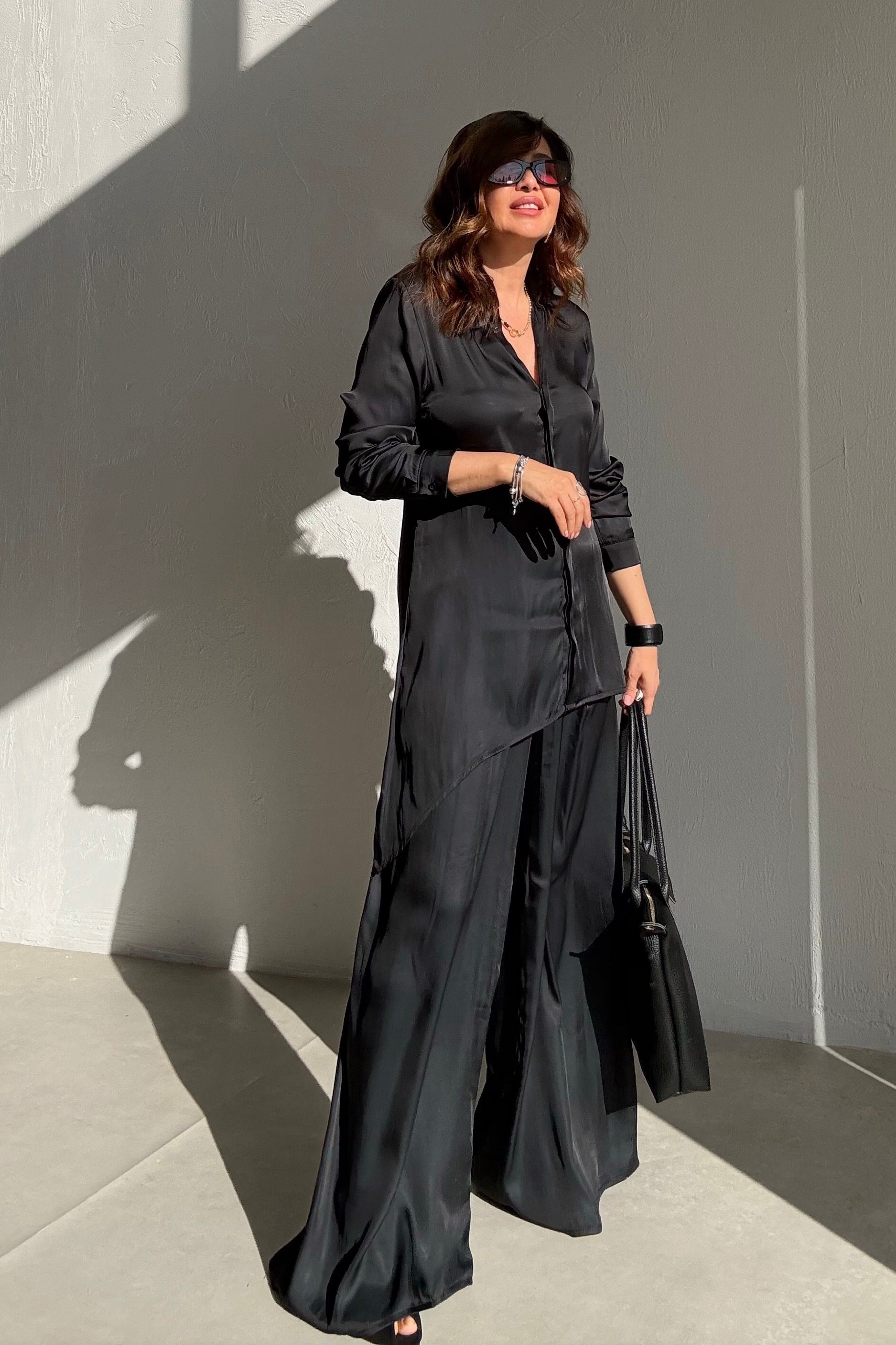 Siyah Dökümlü Relax Takım 