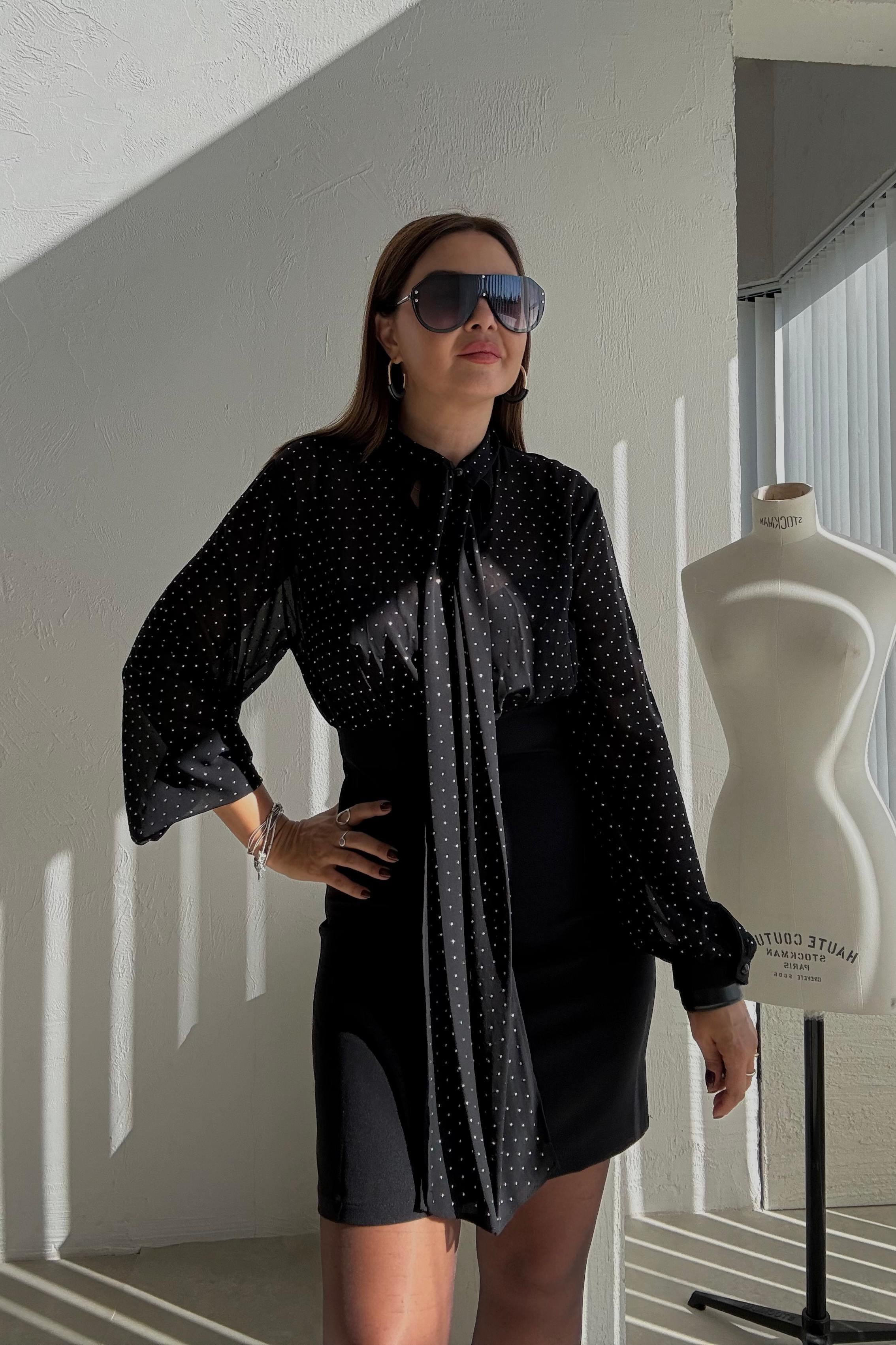 Siyah Taşlı Elbise 