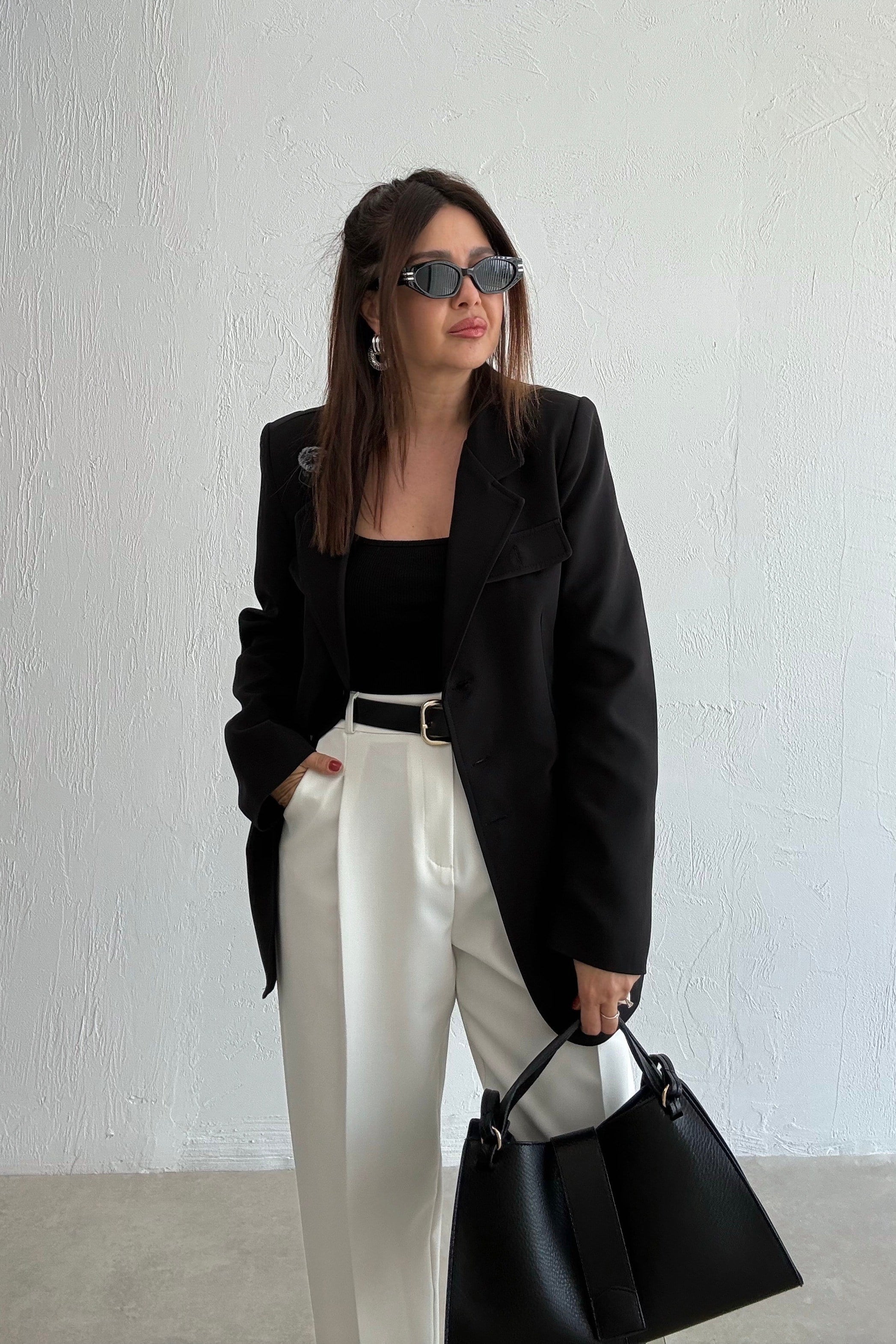 Siyah Üç Düğmeli Ceket 