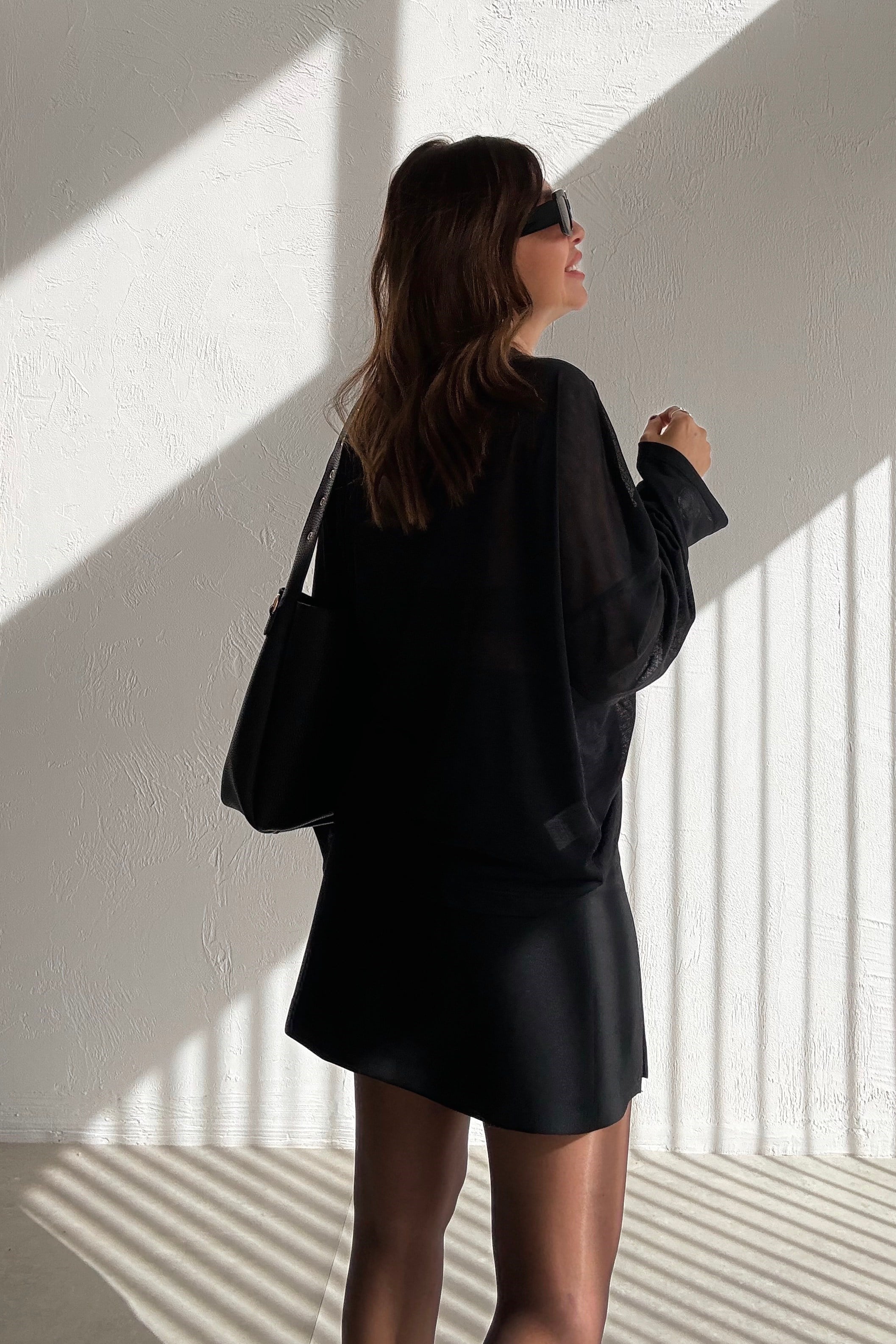 Siyah Yan Yırtmaçlı Şort Etek 