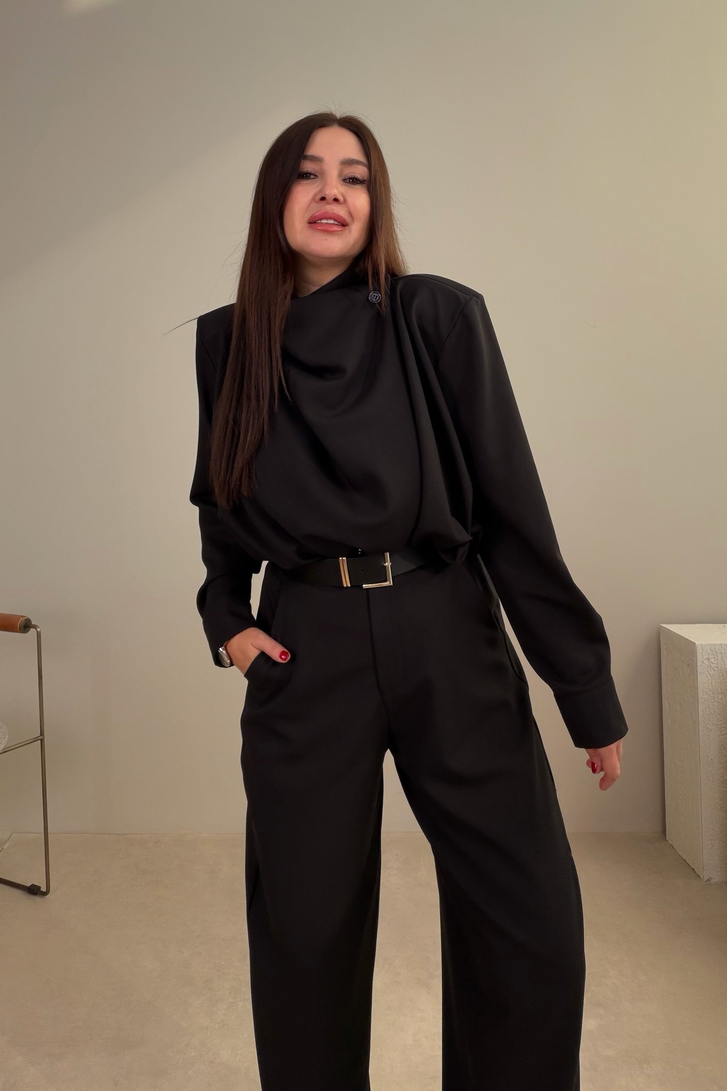 Yaka Detaylı Bluz Pantolon Takım SİYAH