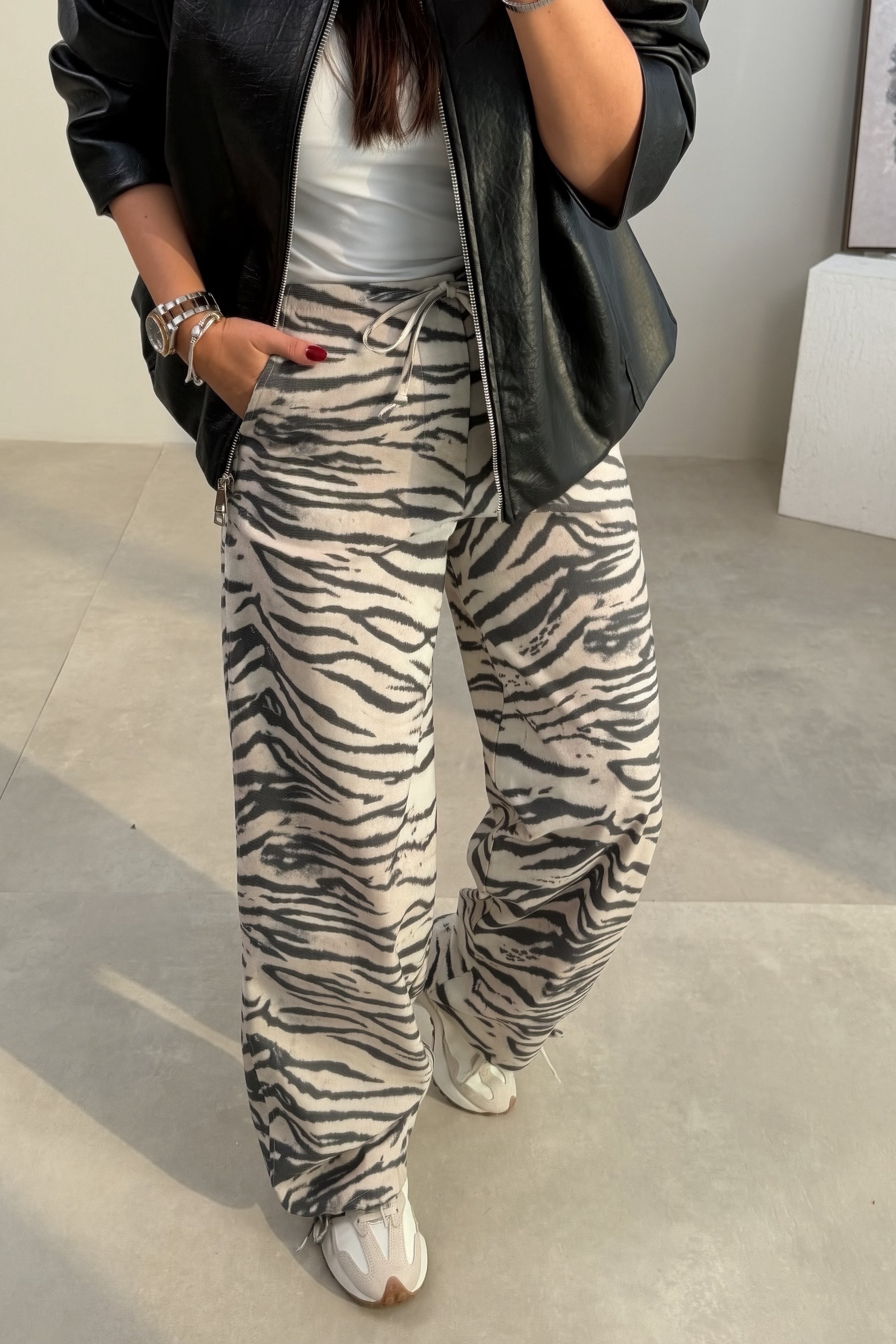 Zebra Desenli Spor Pantolon EKRU
