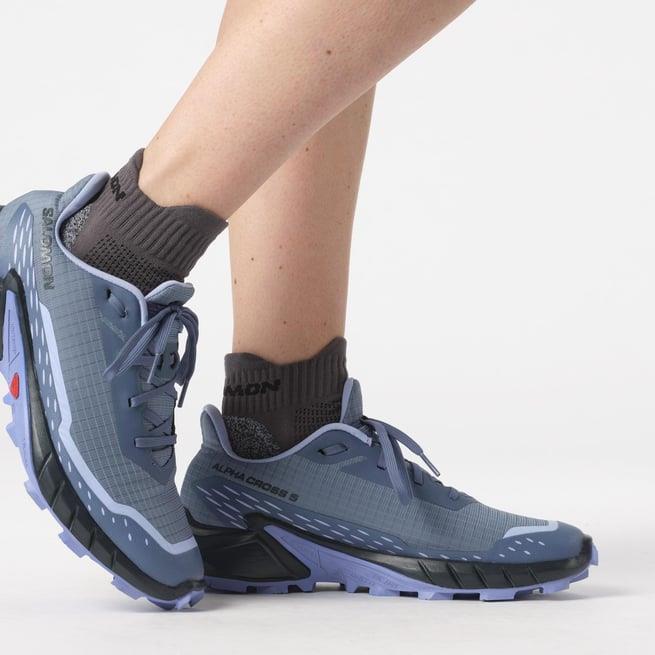 Salomon 473135 Alphacross 5 W Bering Sea/Carbon/Blue Heron Kadın Outdoor Ayakkabı