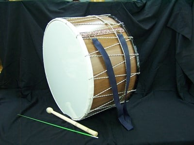 Asma Meydan folklor Davulu