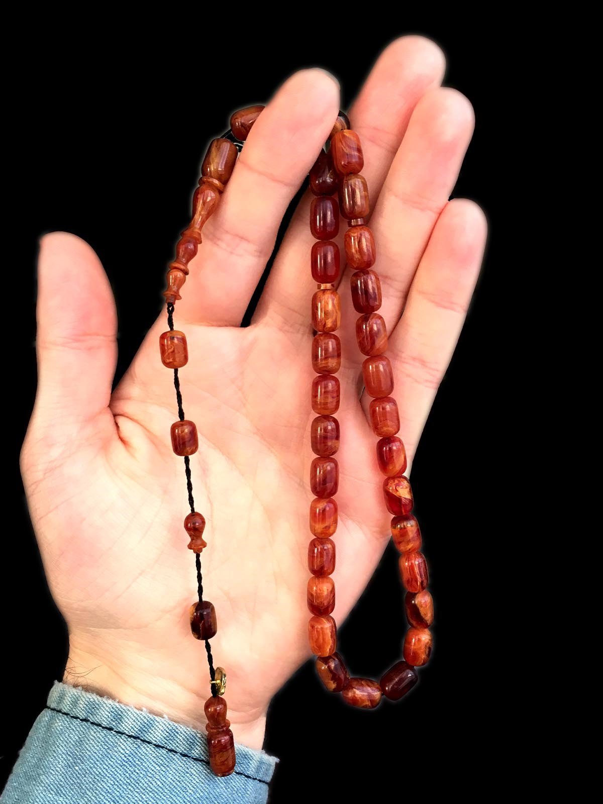 Harika Renk Tonu İle Özel İmazalı Sıkma Kehribar