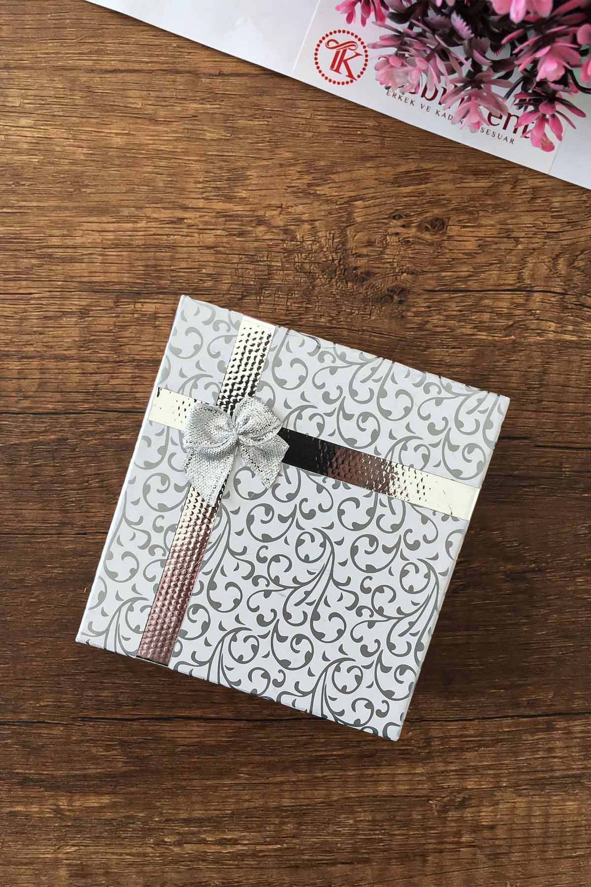 Hediyelik Kurdeleli Kare Kutu