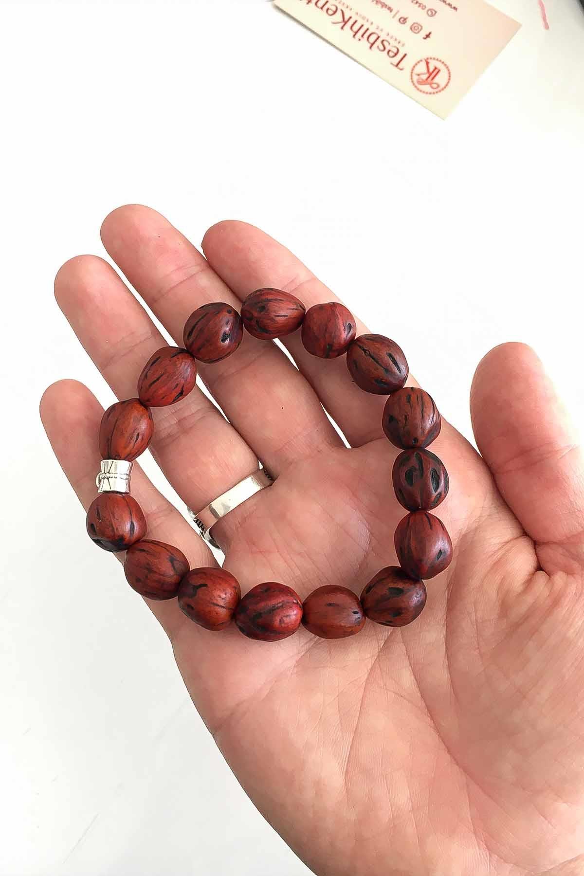 İri Taneli Çekirdeği Bileklik