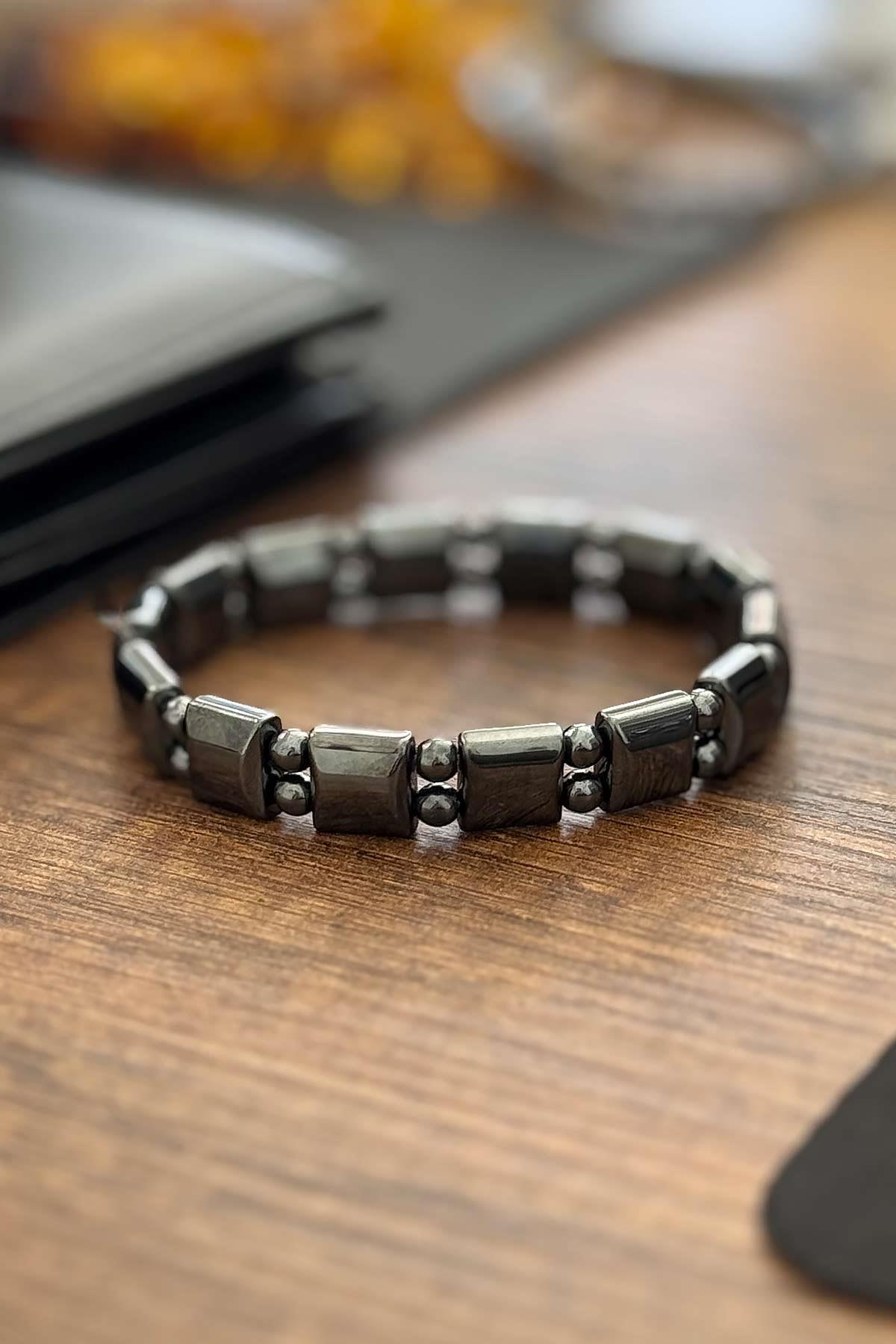 Kare Model Hematit Taşı Bileklik