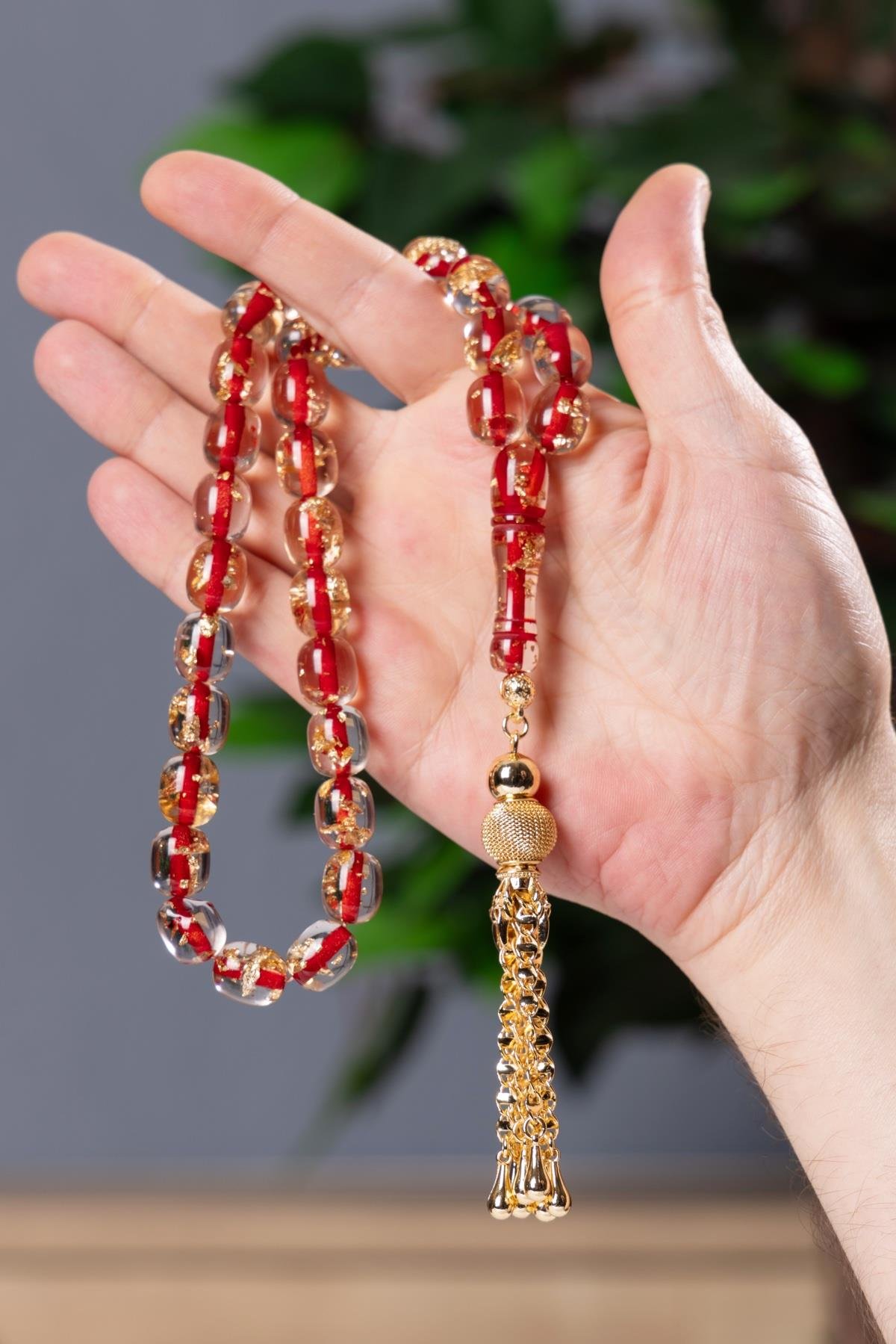 Özel Dizayn Püskül Kırmızı Altın Varaklı Toz Kehribar Tesbih