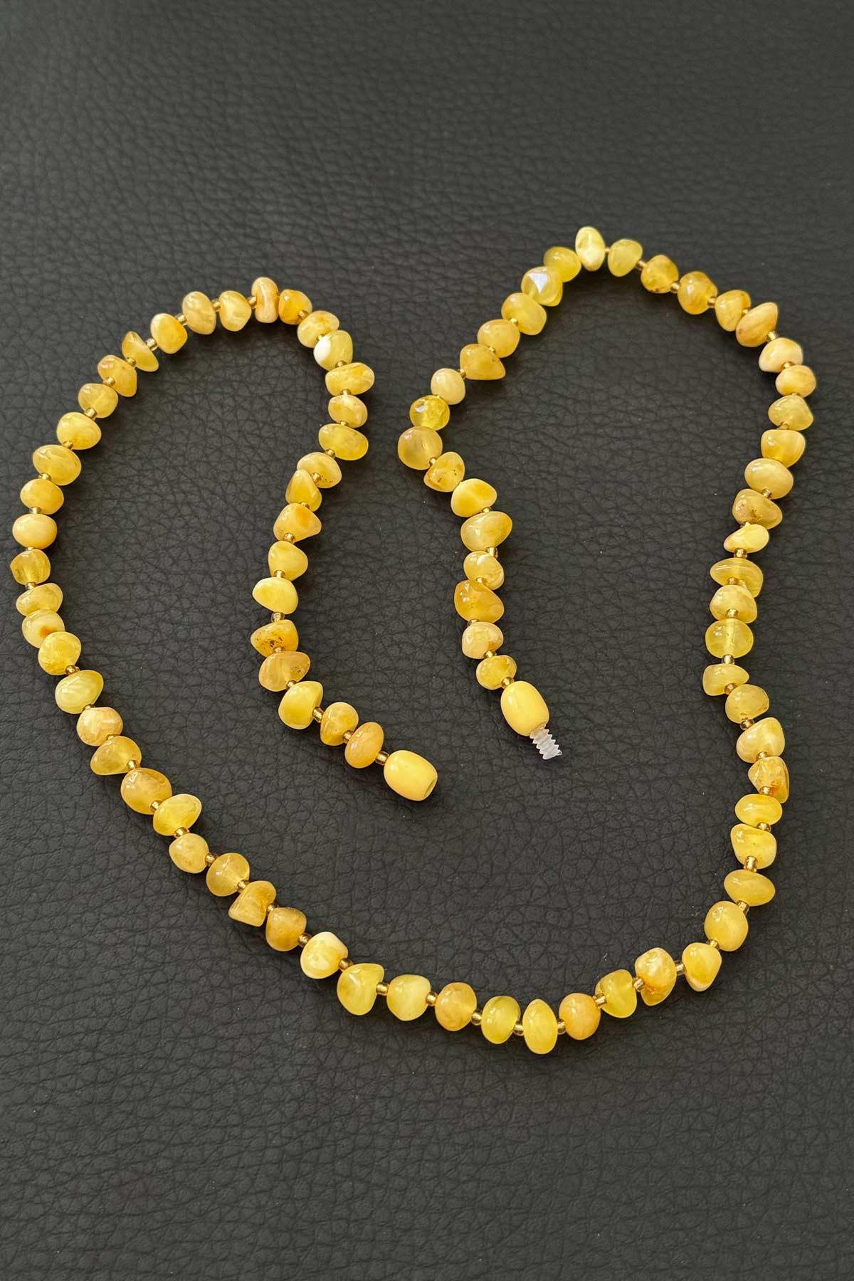 Seccar Cins Damla Kehribar Kolye