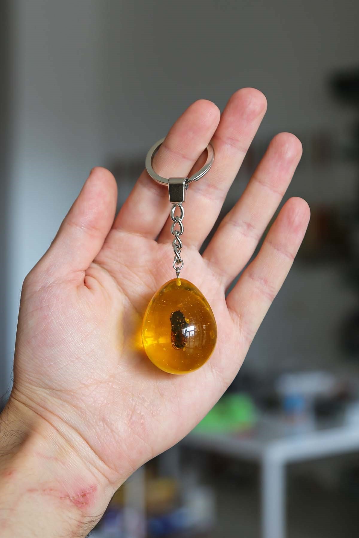 Yumurta Tane Arı Fosilli Anahtarlık