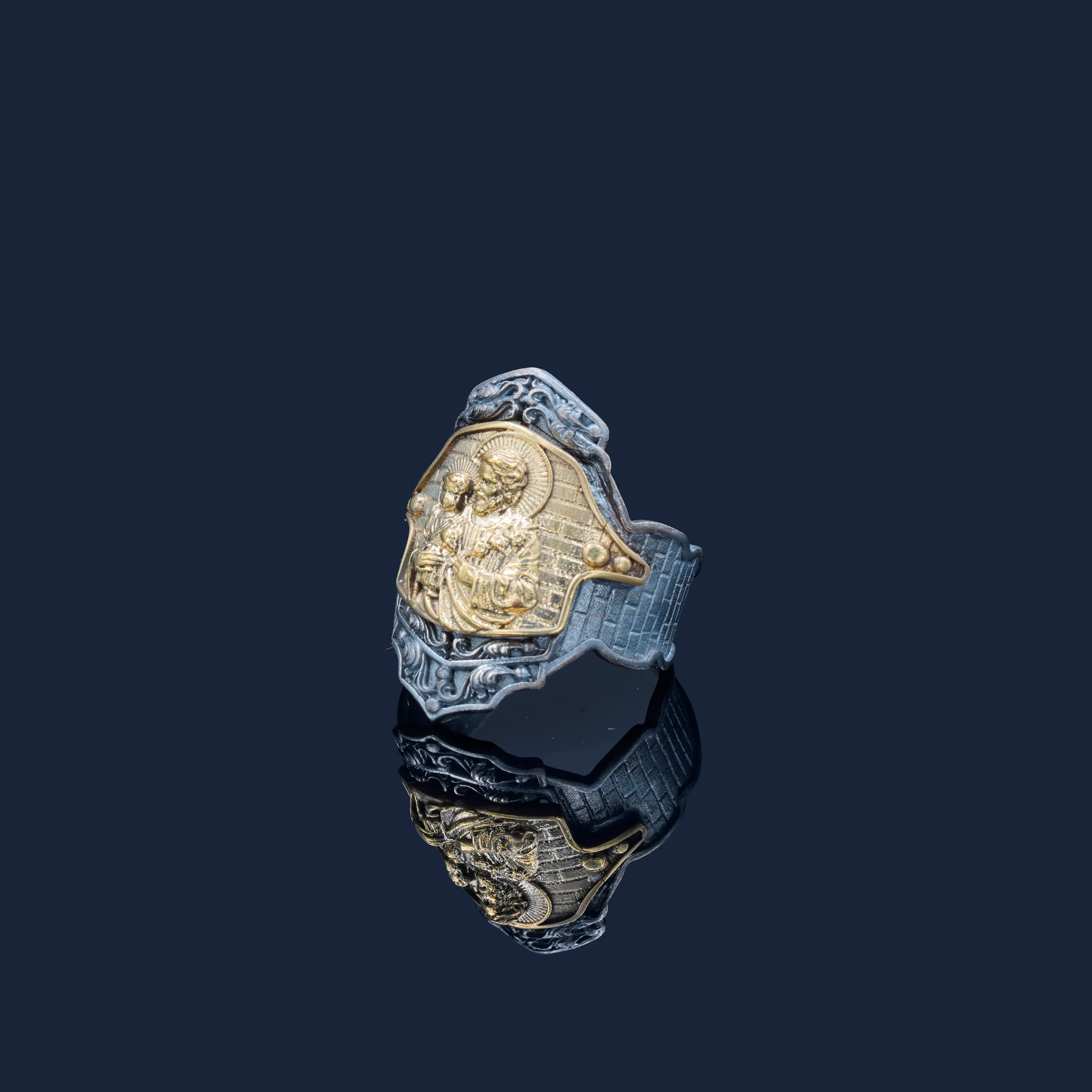 Christian Ring