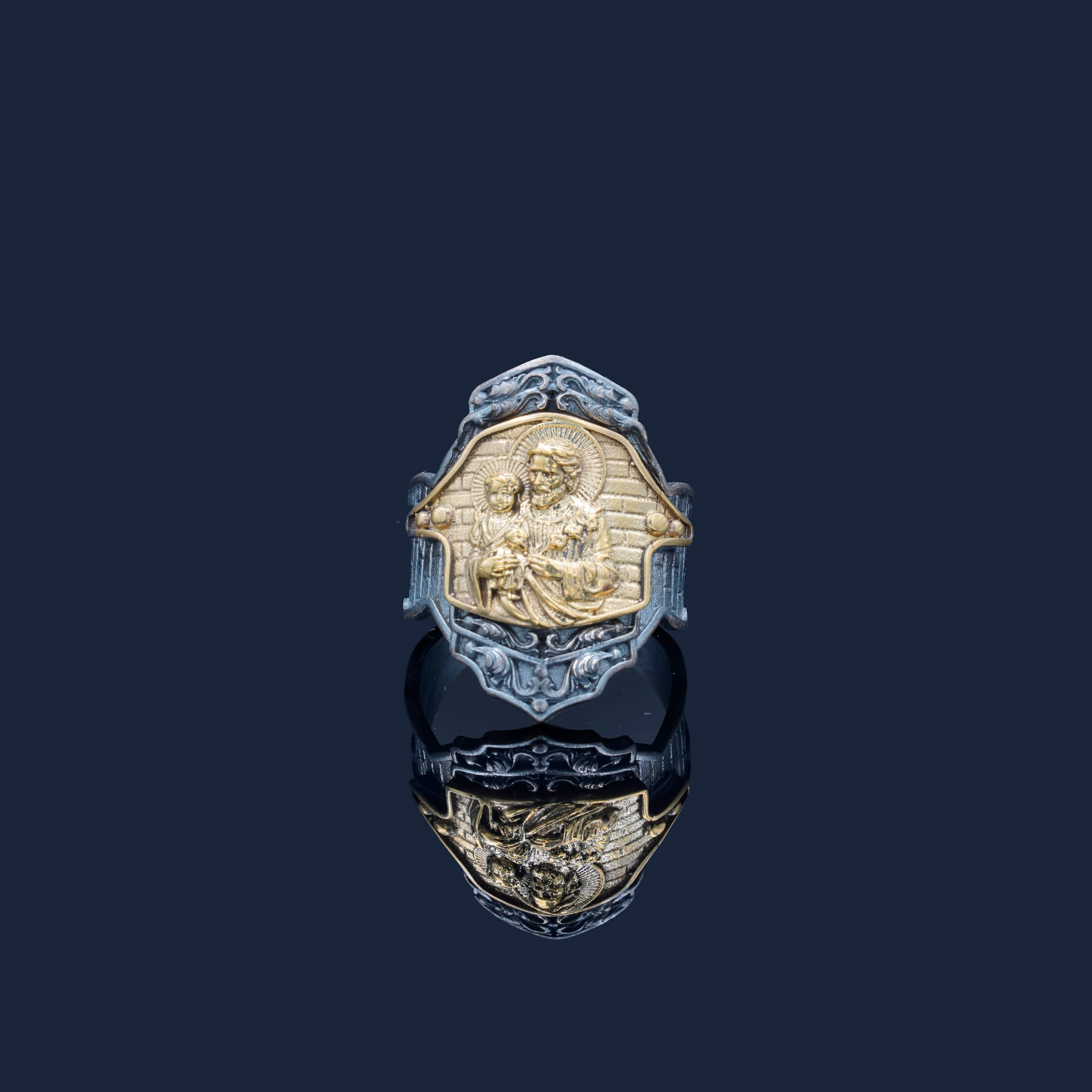 Christian Ring