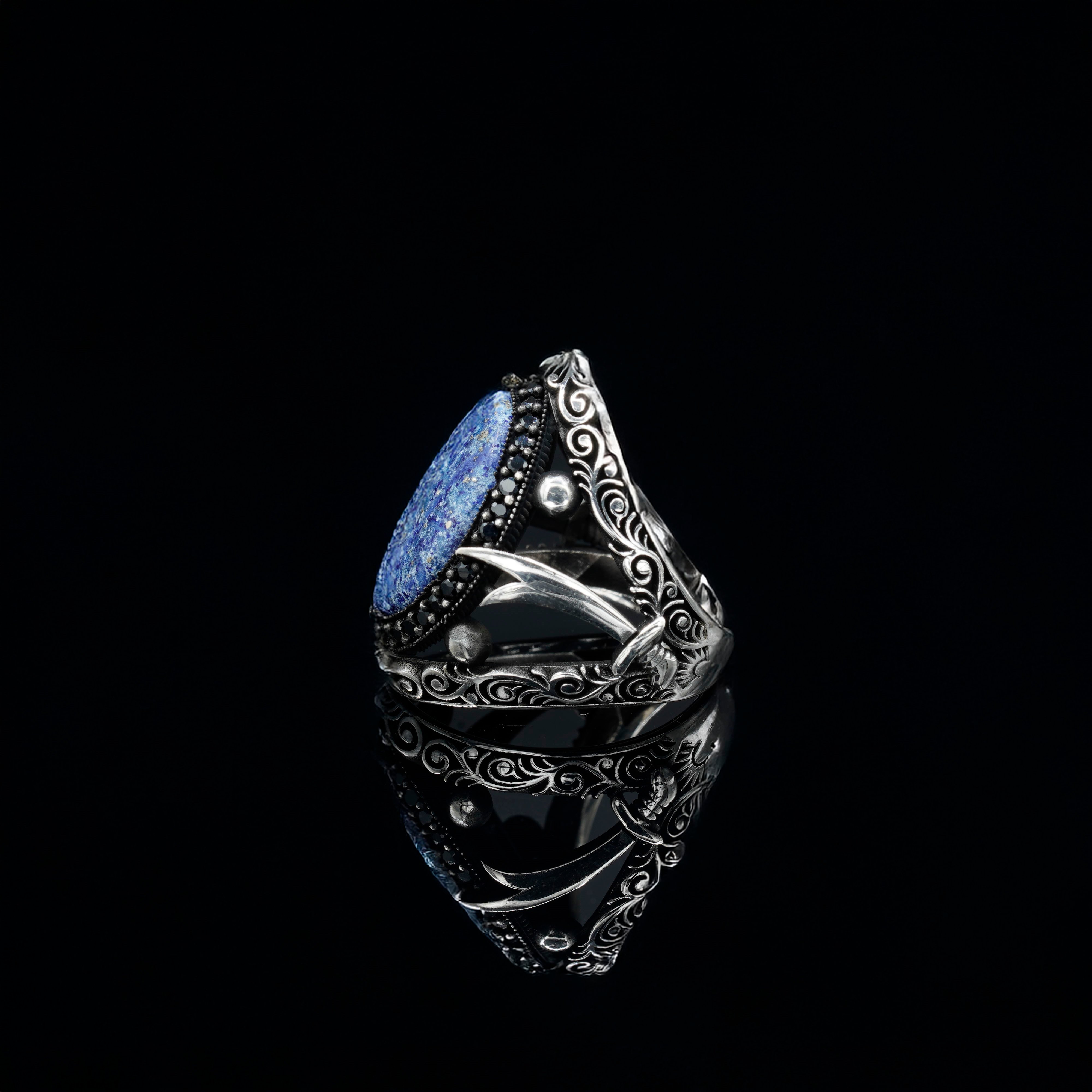 Glamorous Ring