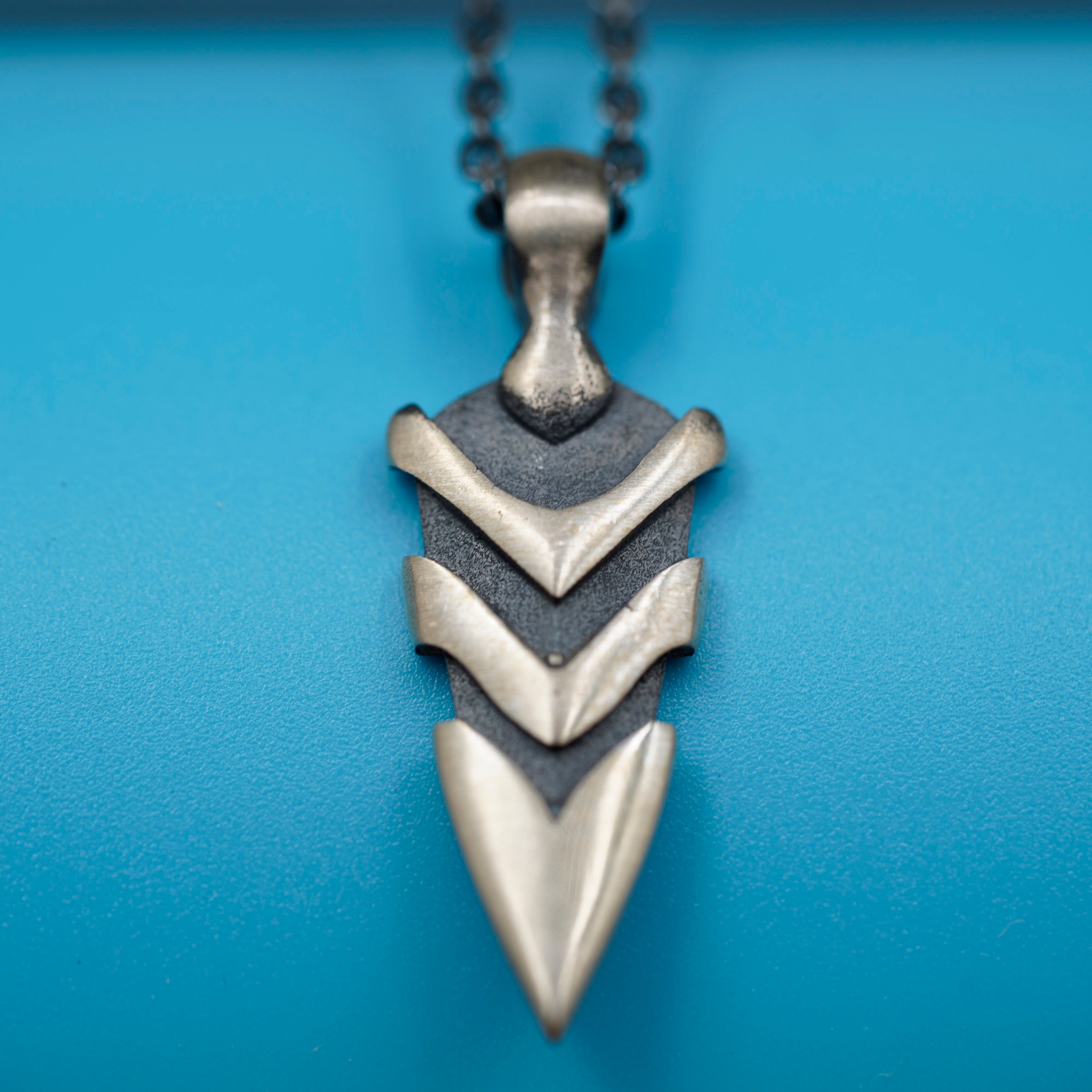 Luxury Arrow Necklace