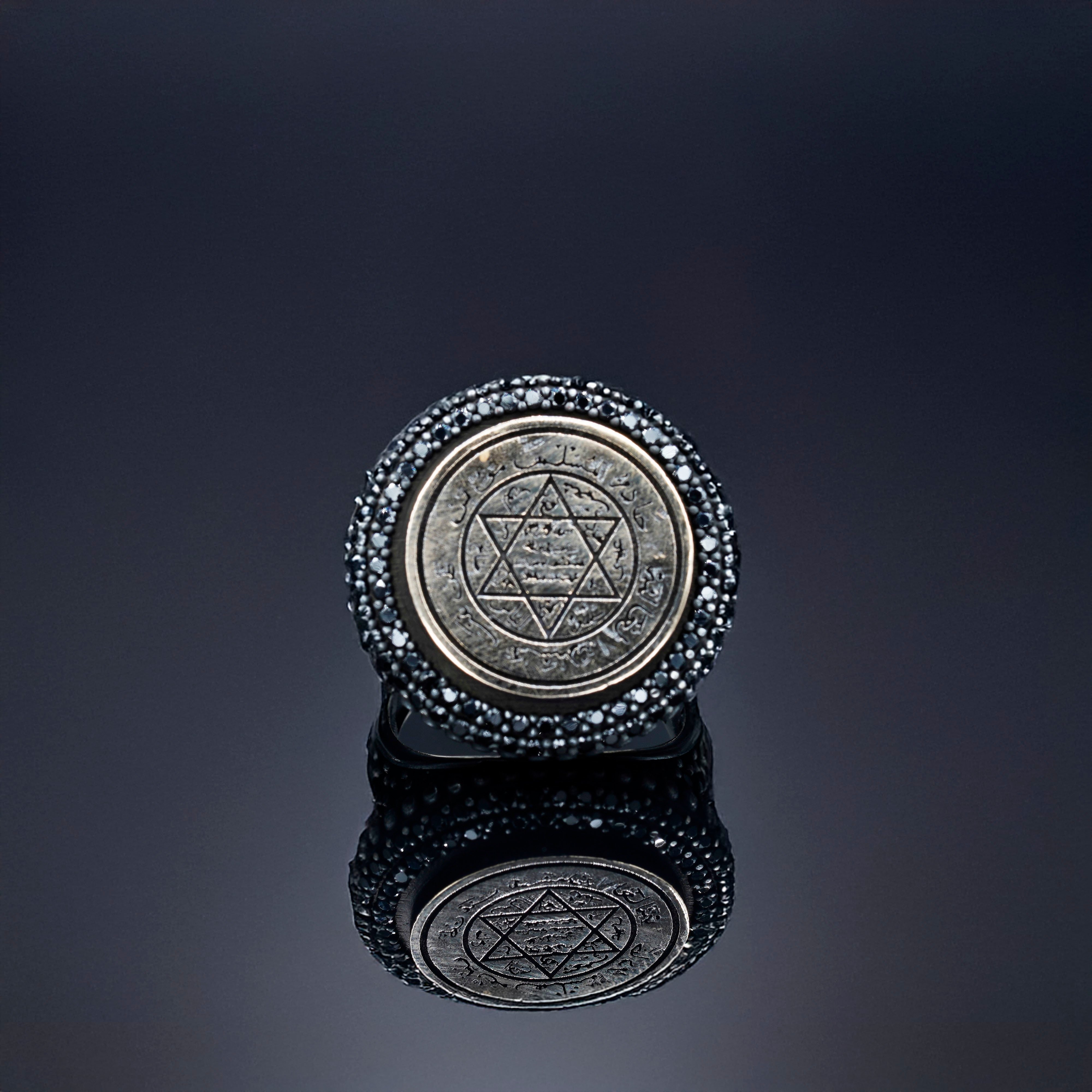 Luxury Black Ring
