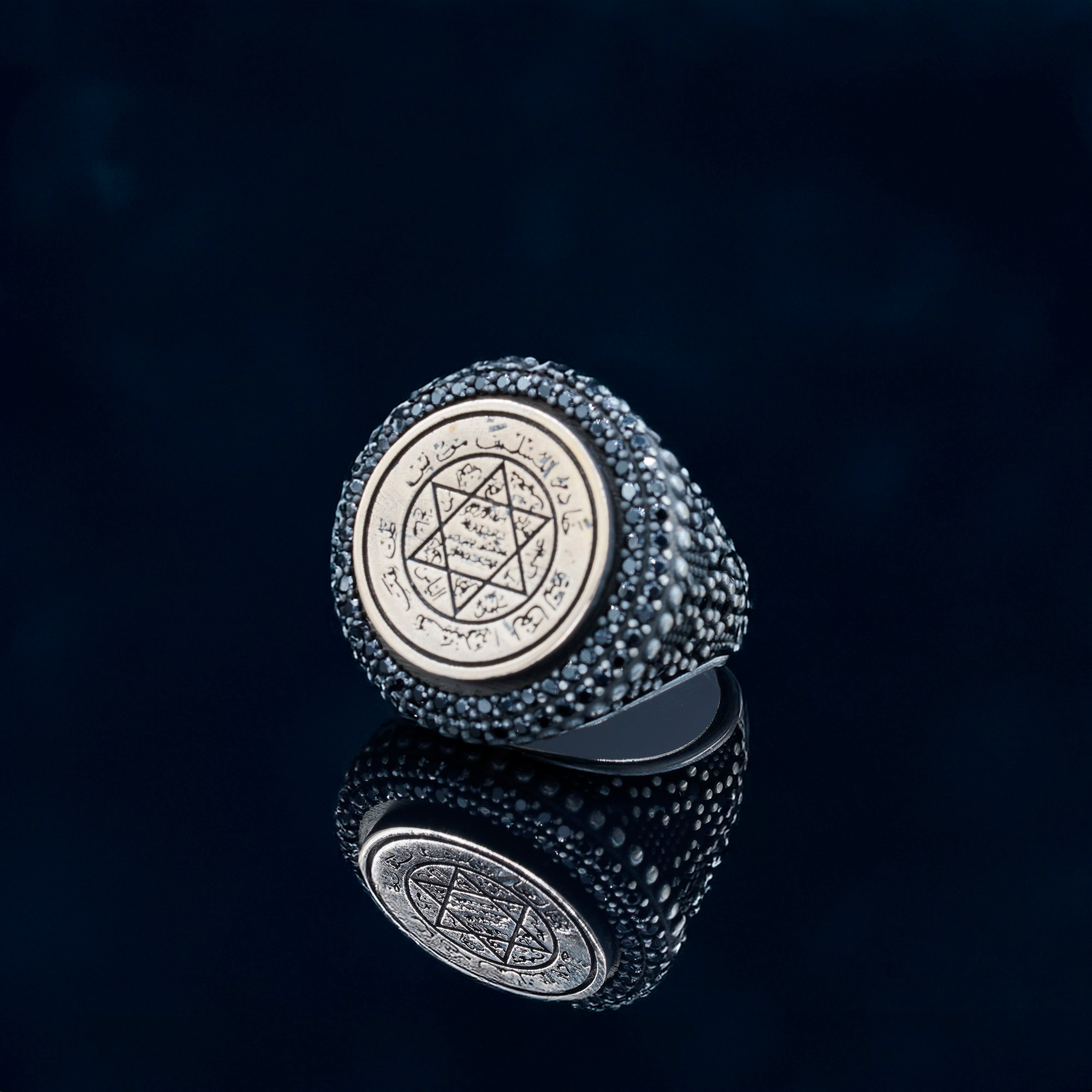 Luxury Black Ring