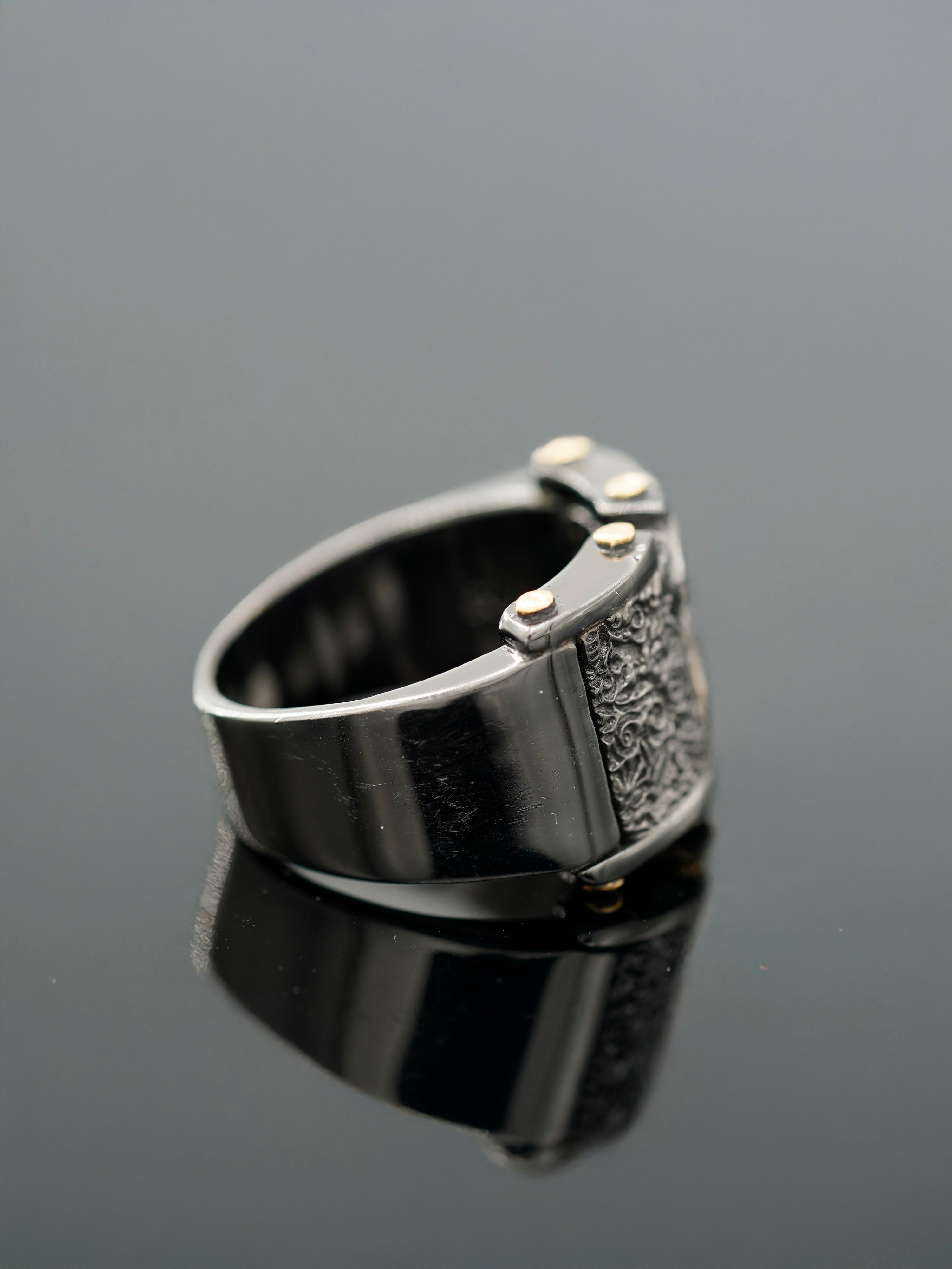 Luxury Design Ring